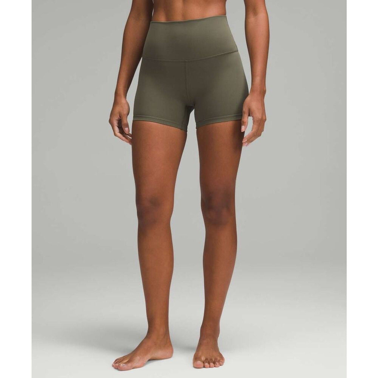111 - NWT Lululemon Align High-Rise Short 4" Army Green sz 10