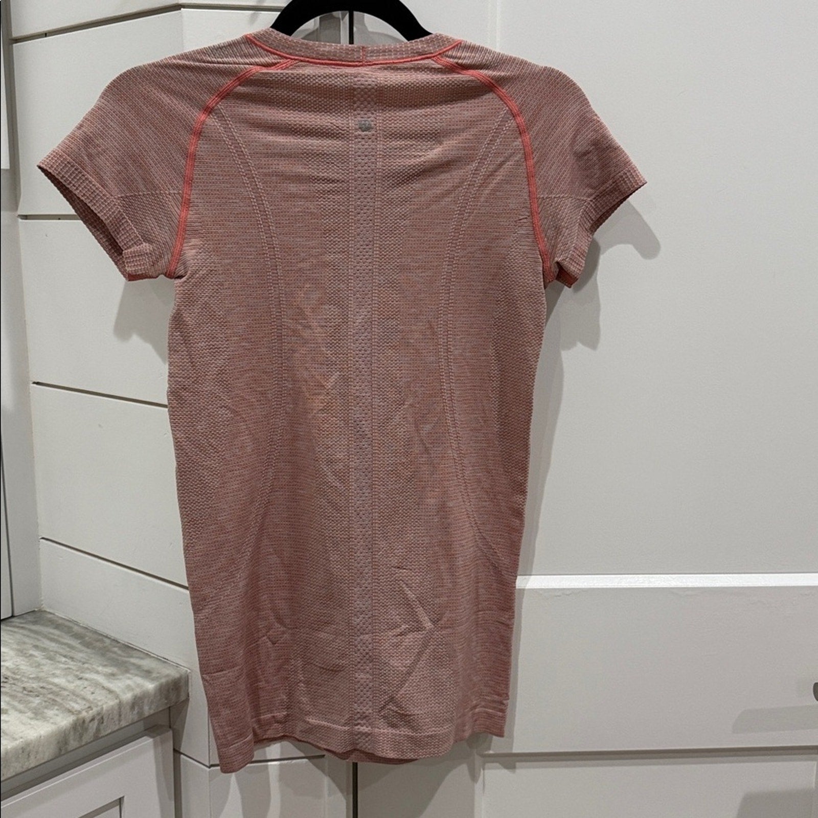 187 Lululemon Swiftly Tech Short Sleeve Crew Jewelled Magenta/Peach Fuzz Sz 6