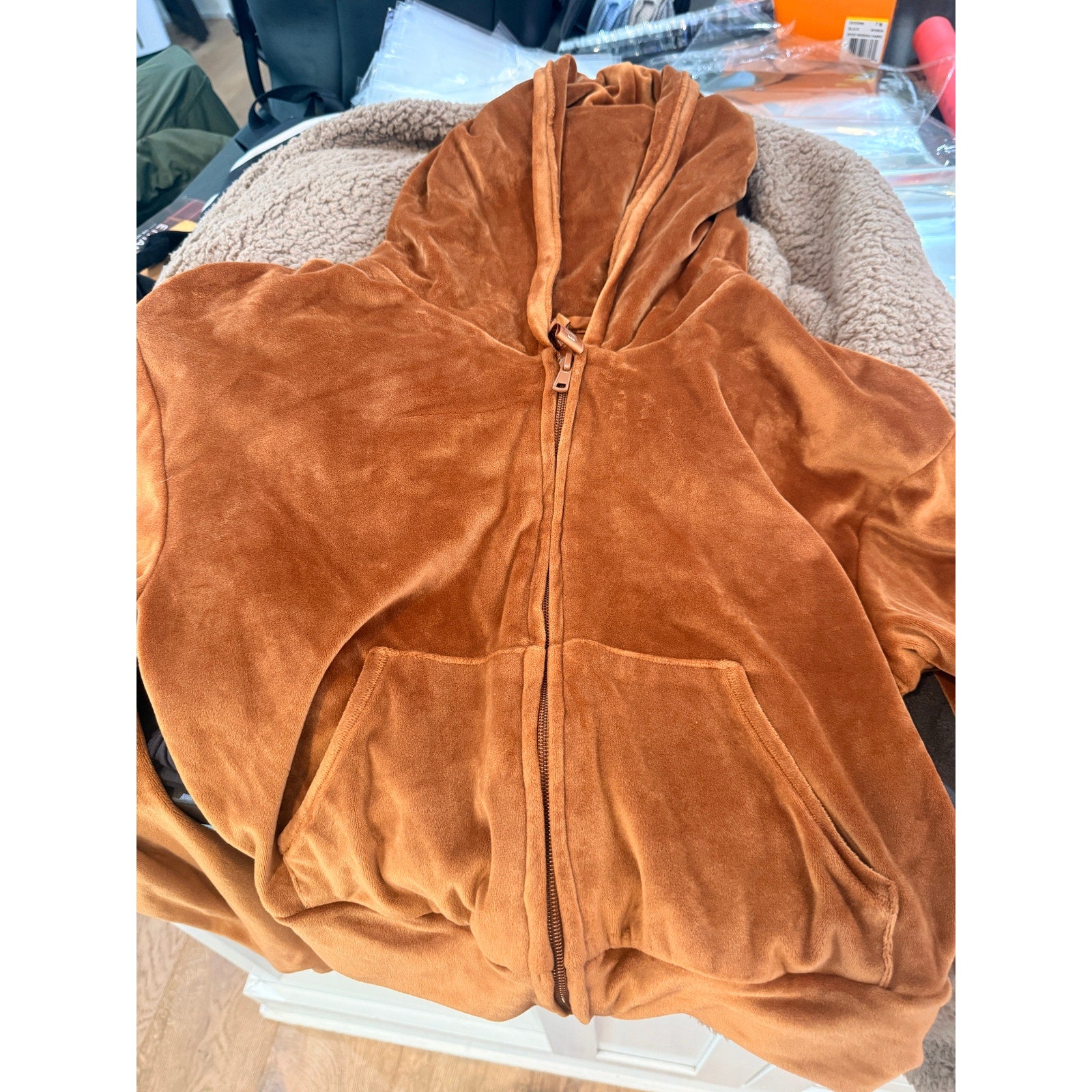 0227 SKIMS NWOT Velour Crop Zip Up Hoodie Sz XXS