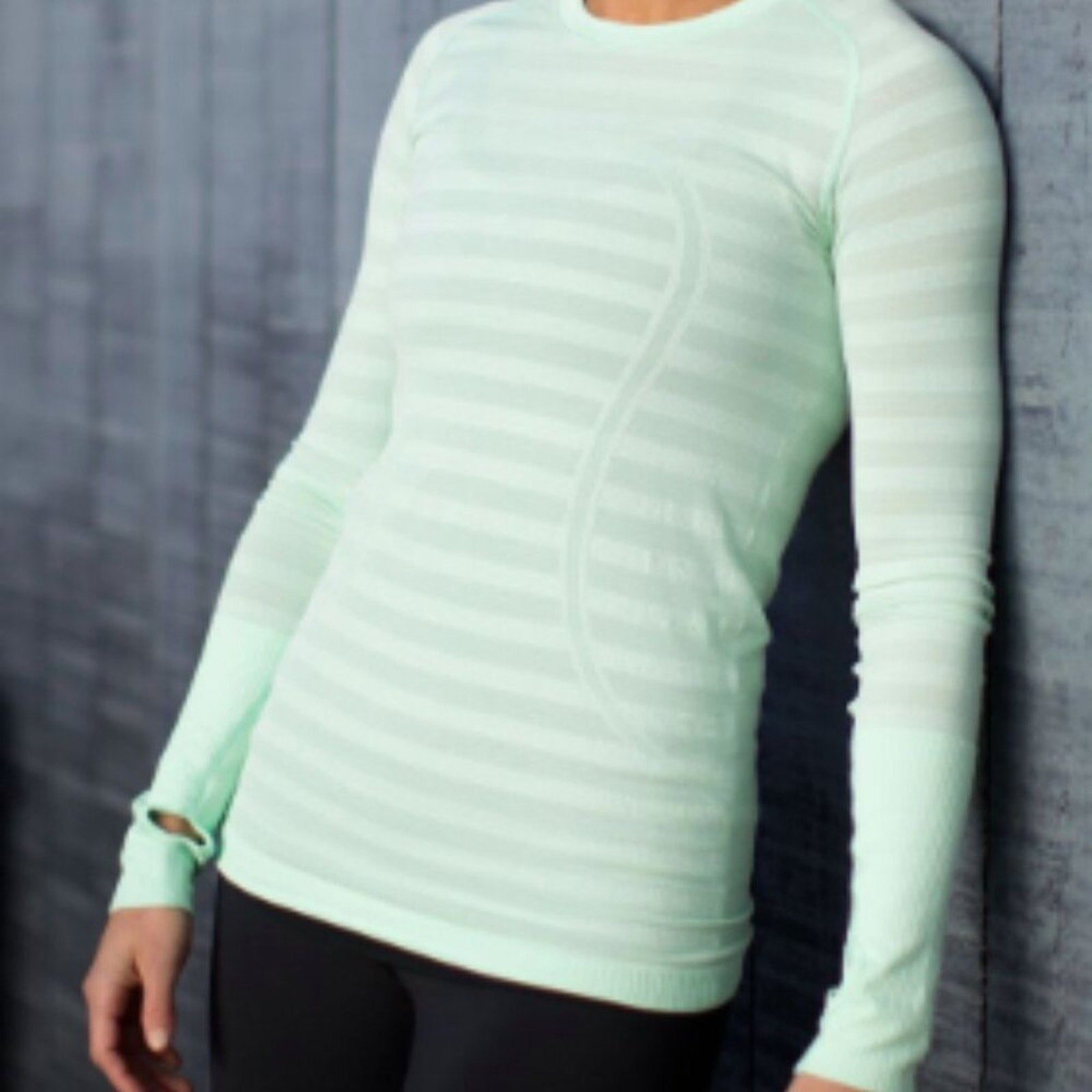 (2019)  🍋 LULULEMON RUN: Swiftly Tech Long Sleeve Crew Sz 6 *GUC