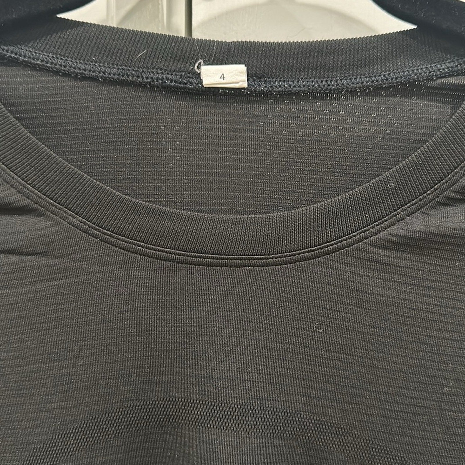 (6010)  🍋 LULULEMON RUN: Swiftly Tech Long Sleeve (Breeze) *Relaxed Fit Sz 4