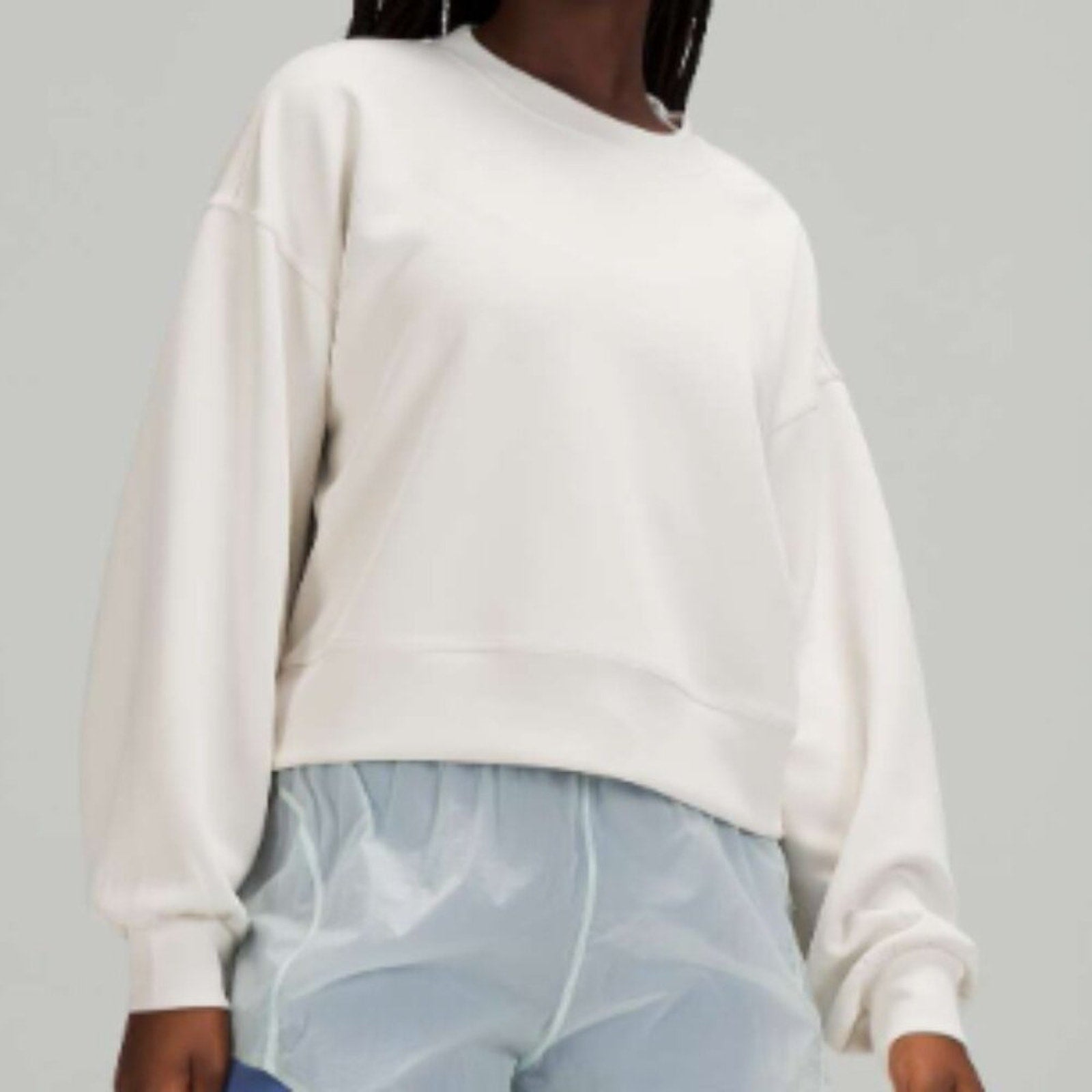 (6304) LULULEMON Perfectly Oversized Cropped Crew *Softstreme™ White Opal Sz 6
