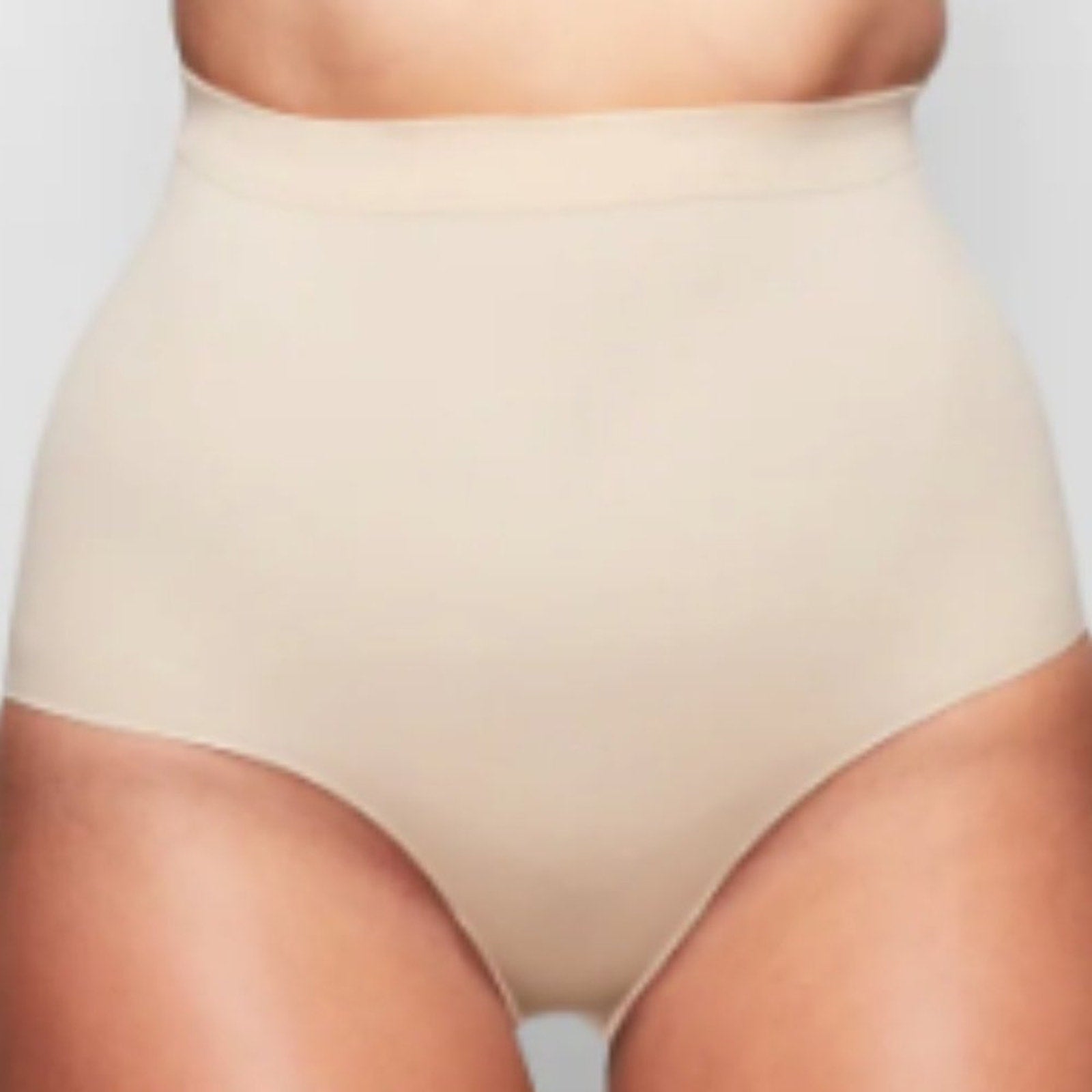 (1191) NWOT SKIMS SEAMLESS SCULPT MID-WAISTED BRIEF - CLAY in XL