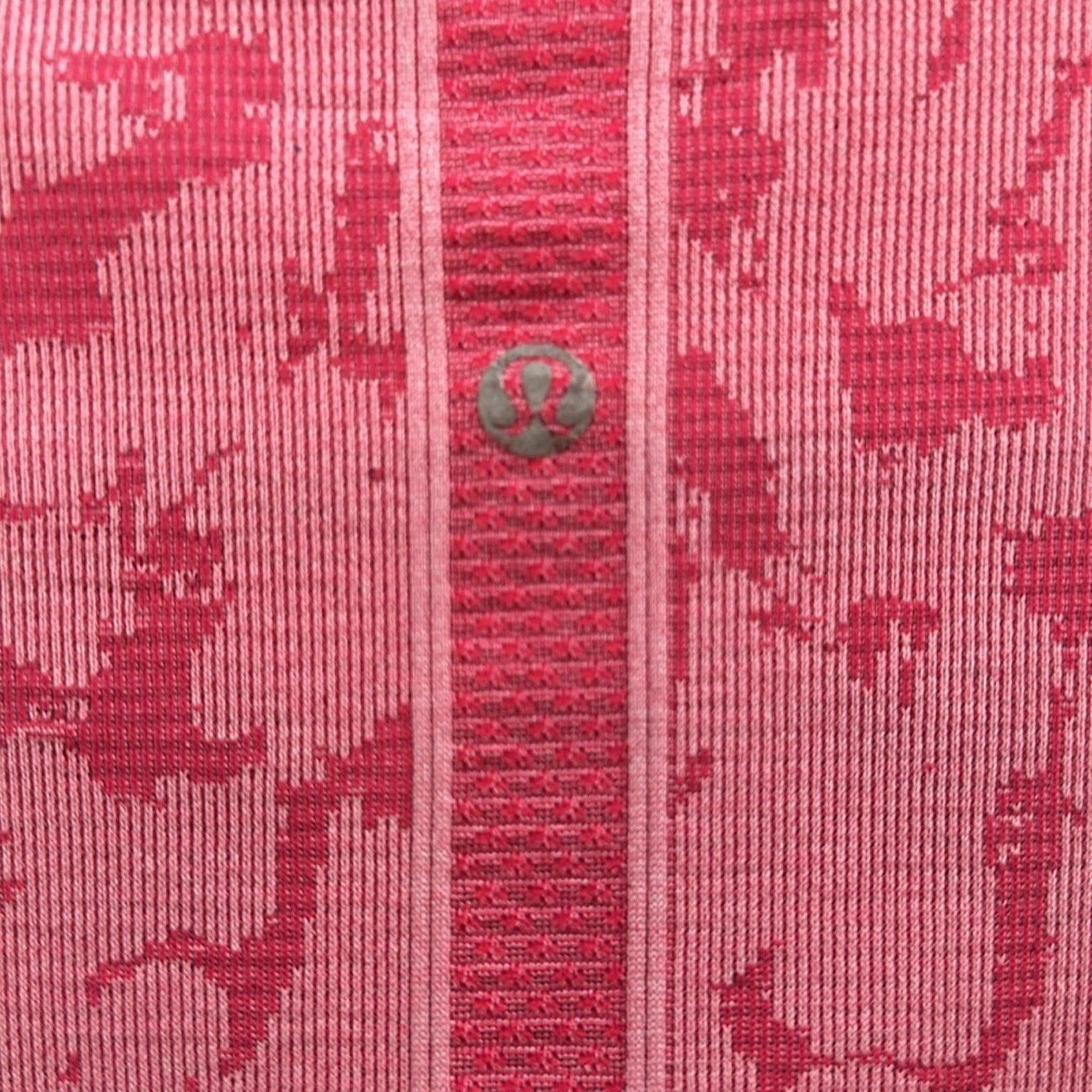 6092 - LULULEMON RUN: Swiftly Tech Short Sleeve Crew Sz 10 **Loved *RARE