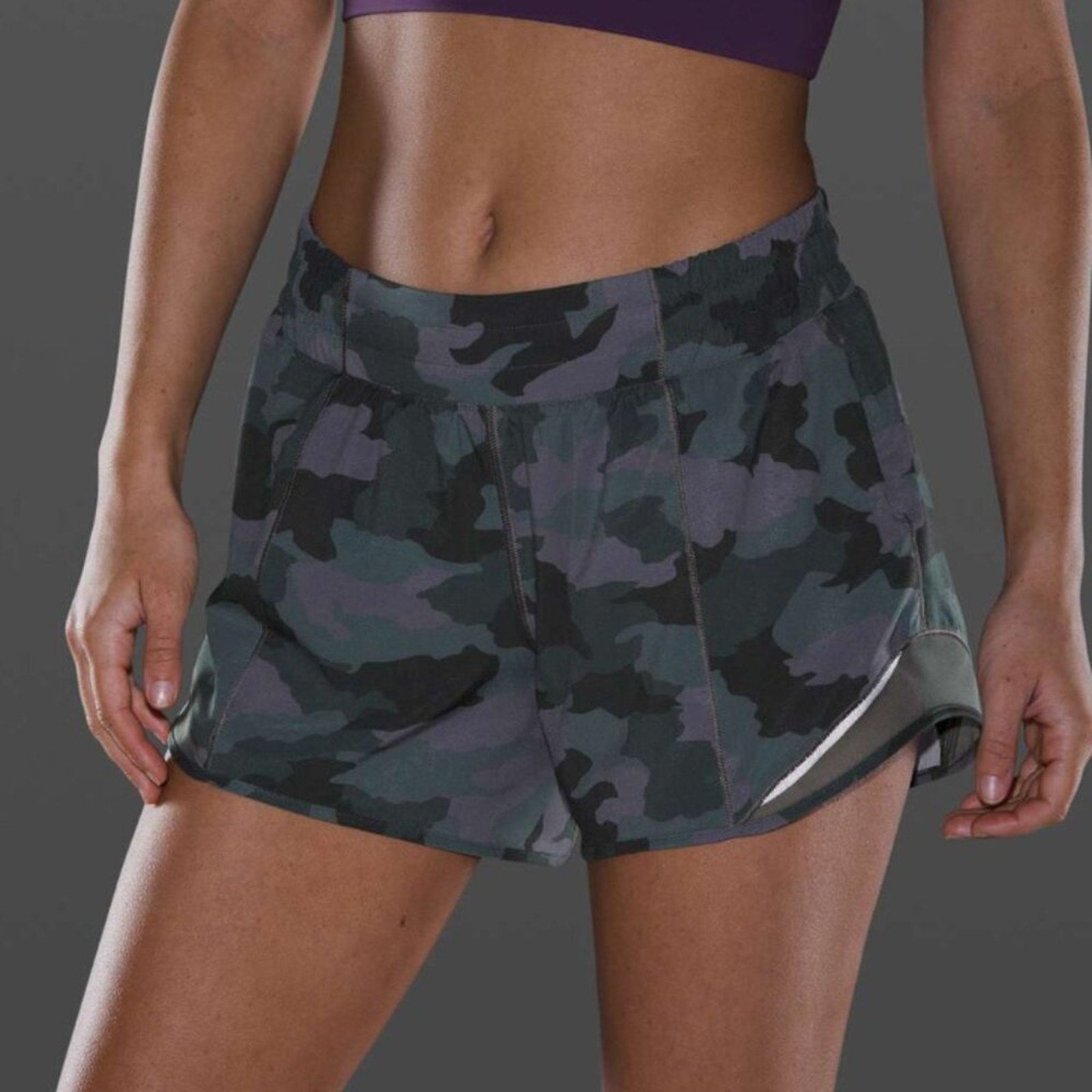 6899 Lululemon Hotty Hot Short II *Long 4" Heritage 365 Camo Dusky Lavender Mult