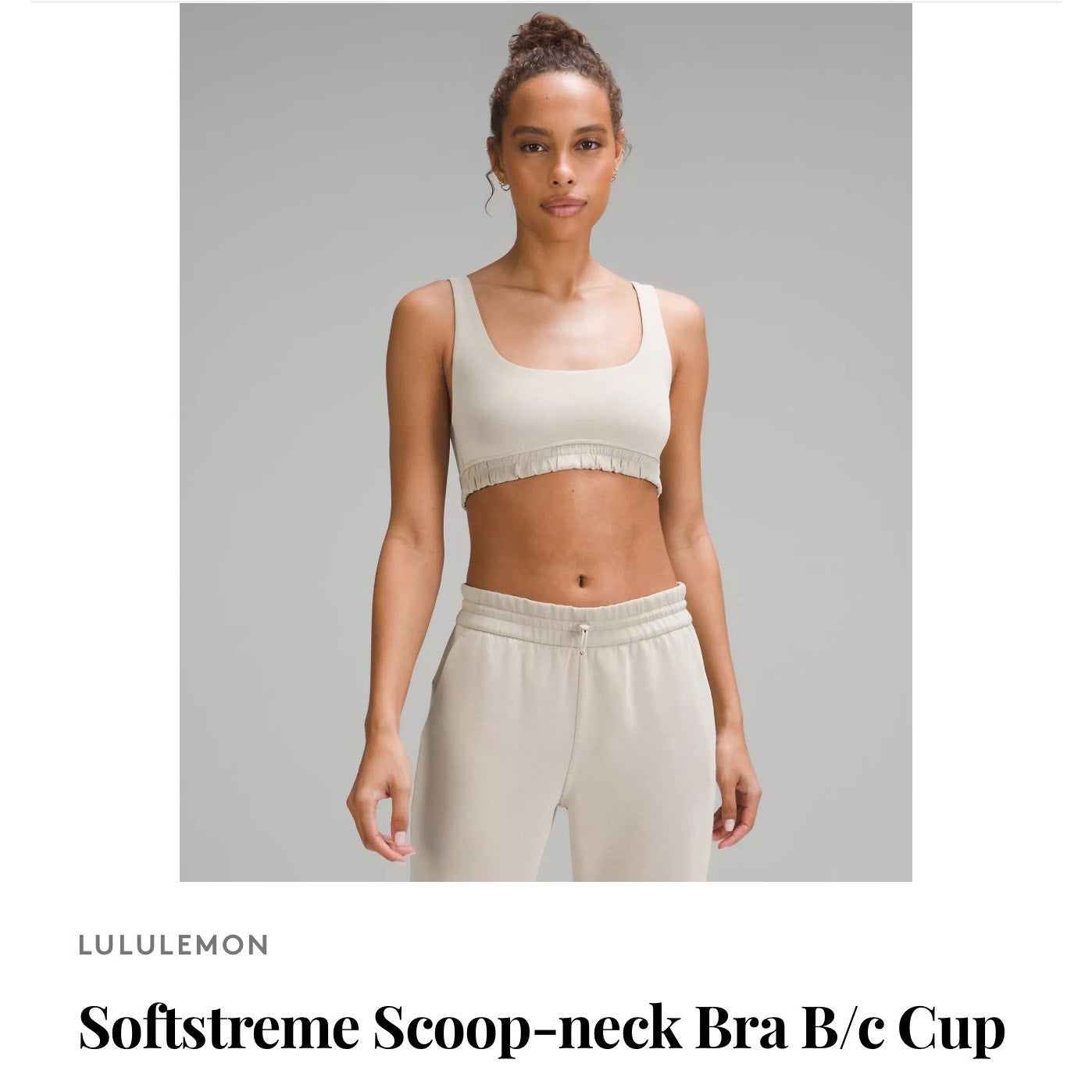 6432- Lululemon Softstreme Scoop-Neck Bra Sz 6 **FLAW on front