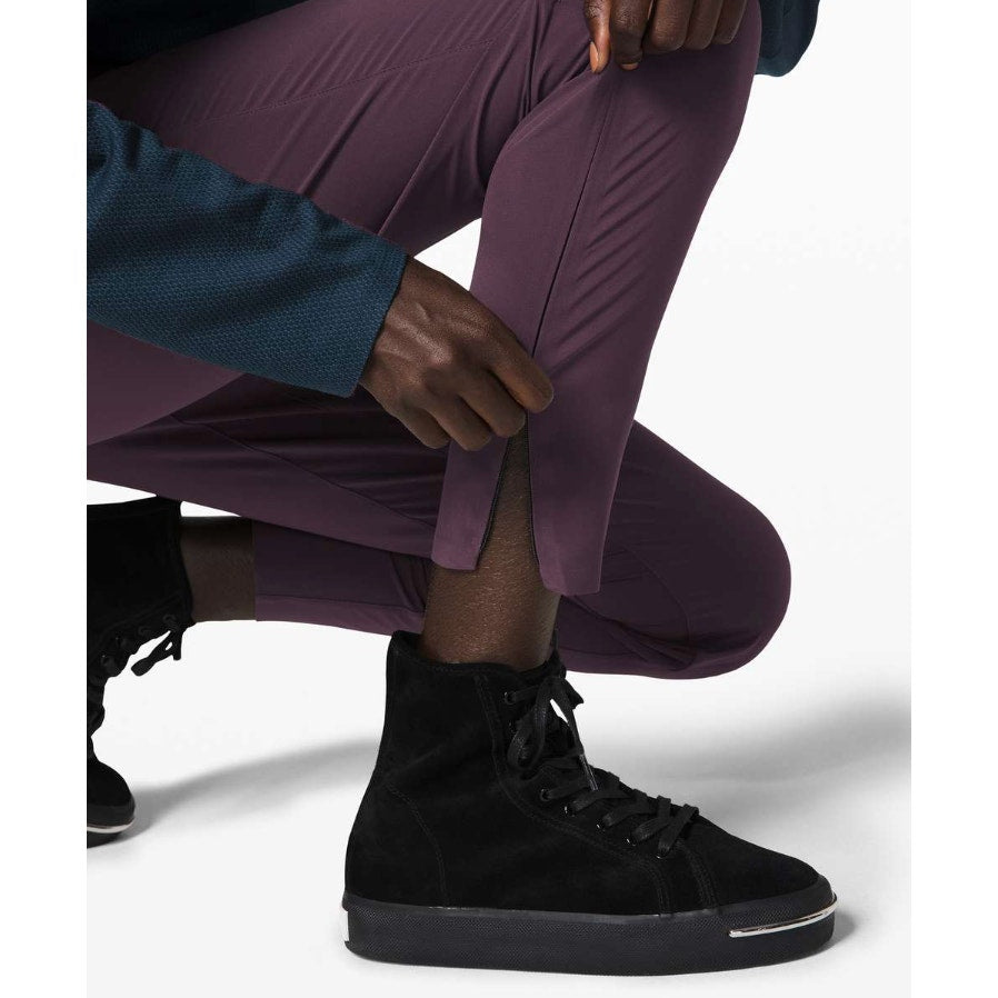 6840 LULULEMON Esker Slim *lululemon lab Black Cherry *VERY RARE