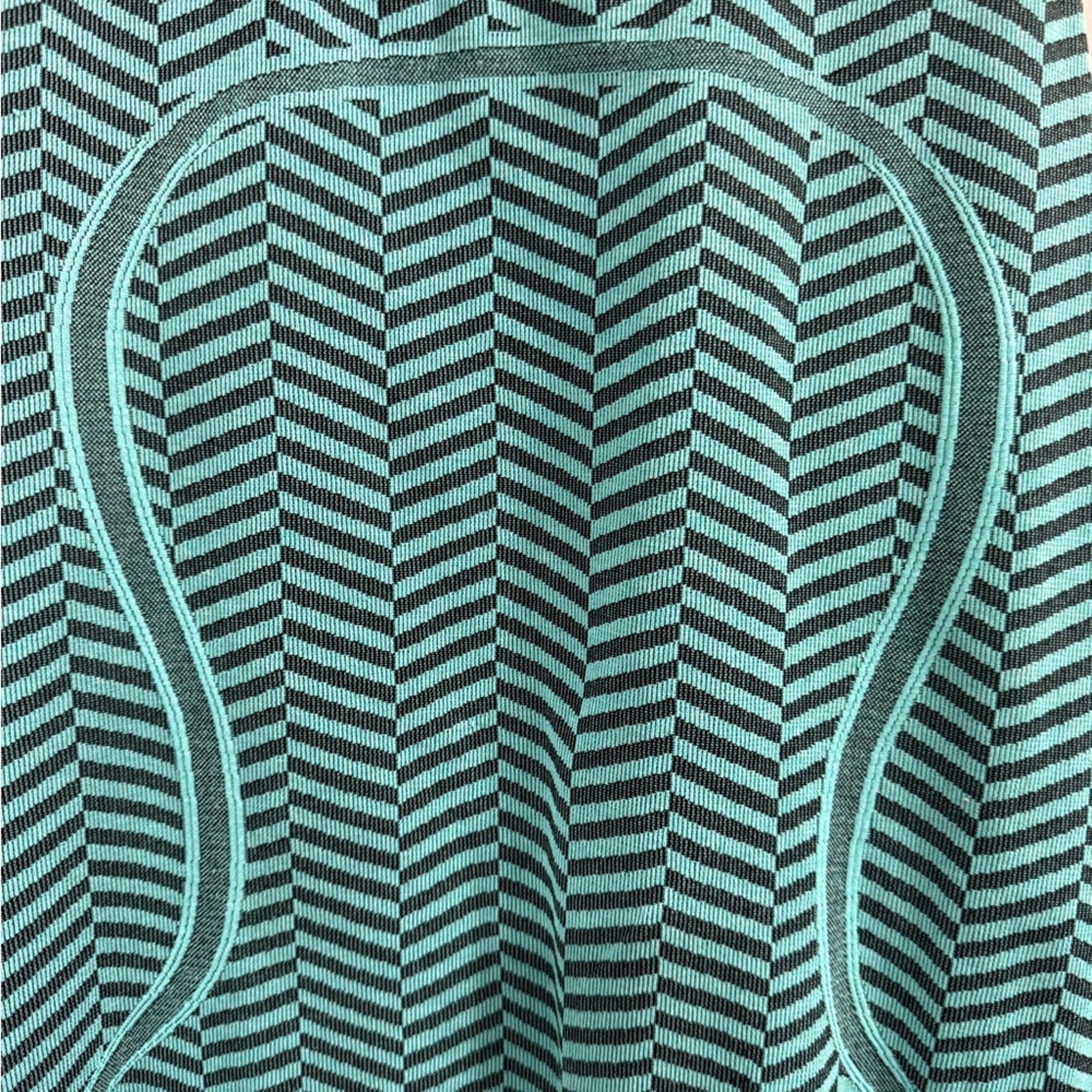 6982 - Lululemon Run: Swiftly Tech Racerback Heathered Blue Tropics Sz 10 RARE