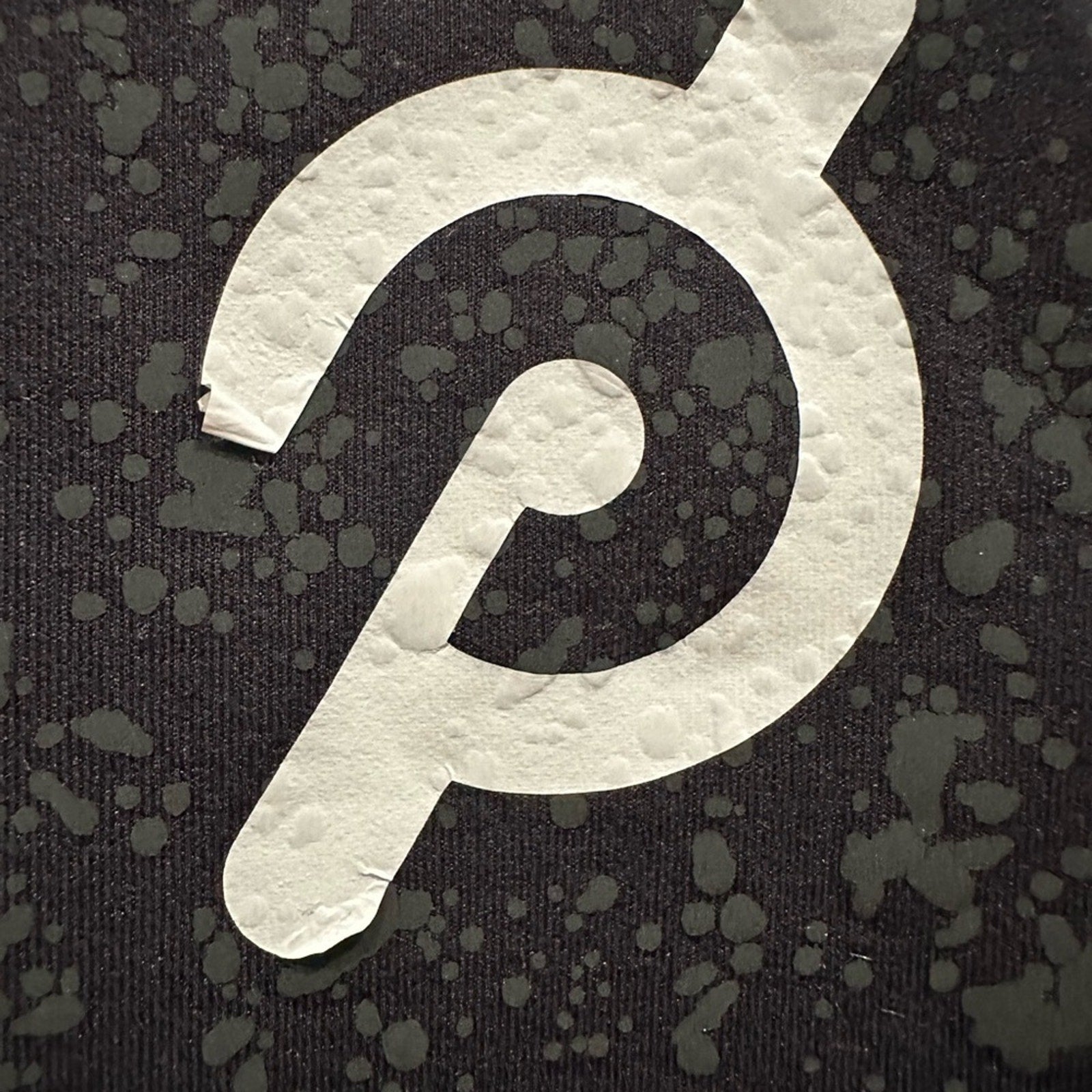 (6740) LOVED LULULEMON Energetic Edge Cropped Tank in BLACK Sz 12 ** SEE NOTES