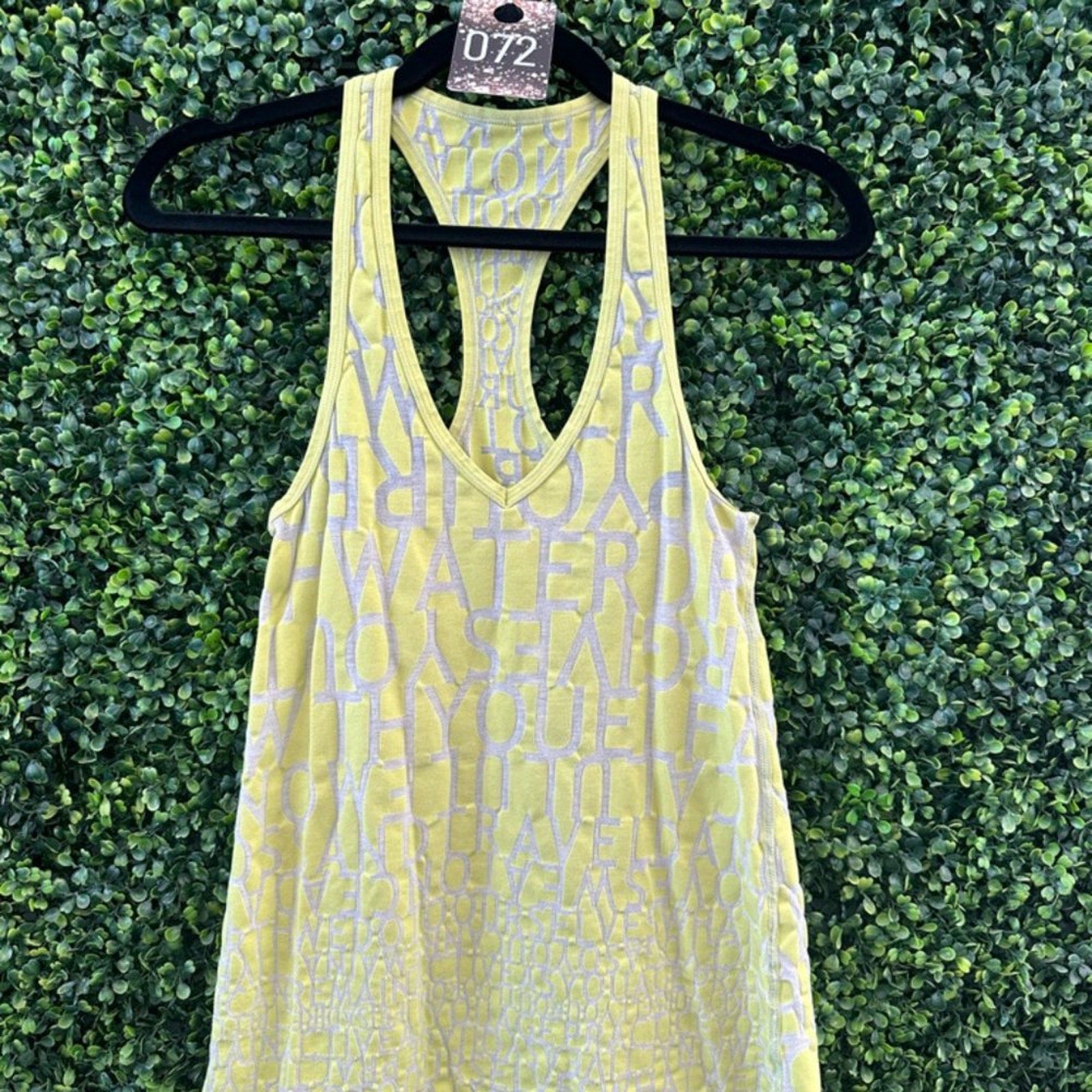 (72) 🍋 LULULEMON Love Tank *Rare Find sz6