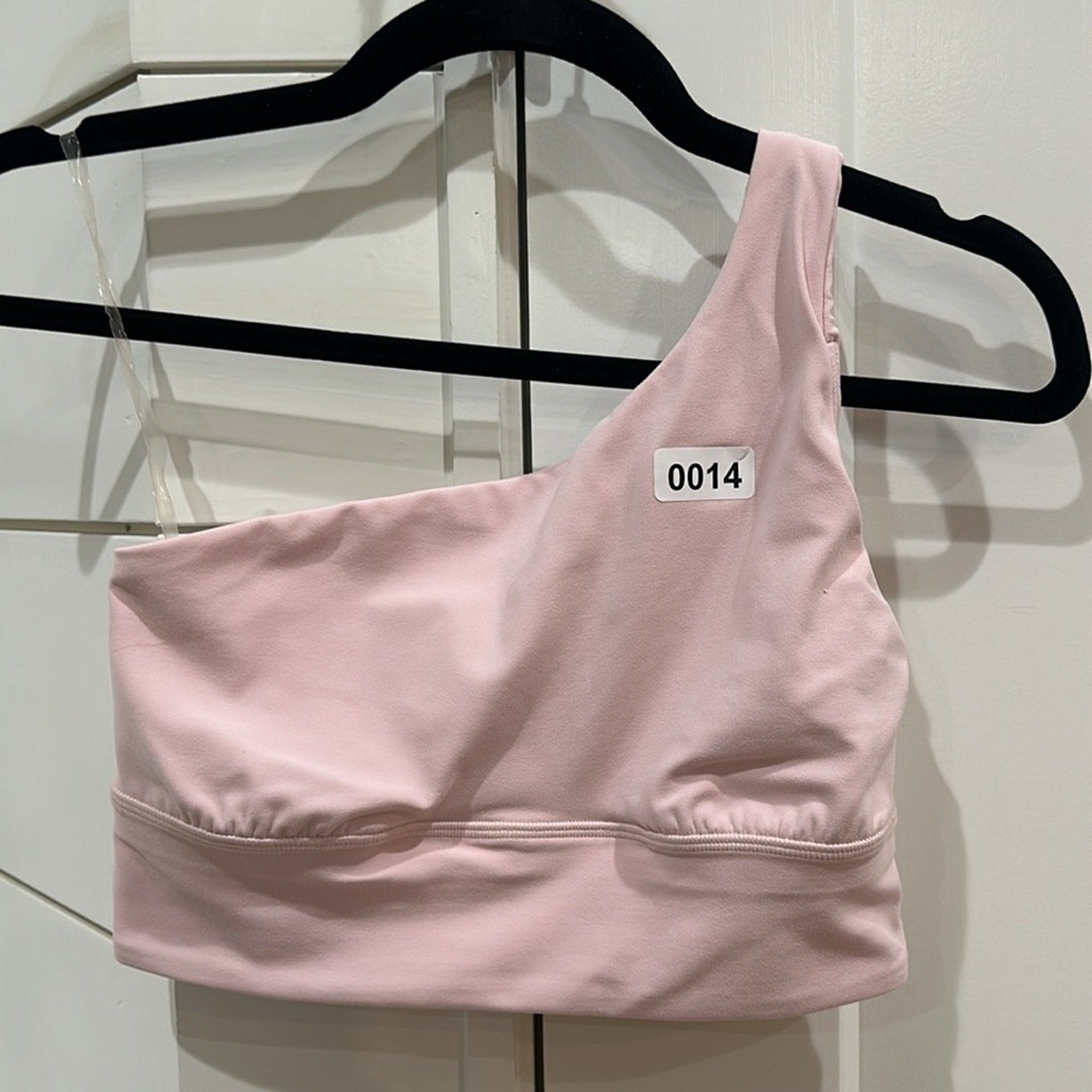 14 - Lululemon Align Asymmetrical Bra *Lt Support in Sz 6 *FLAW Meadowswt Pink