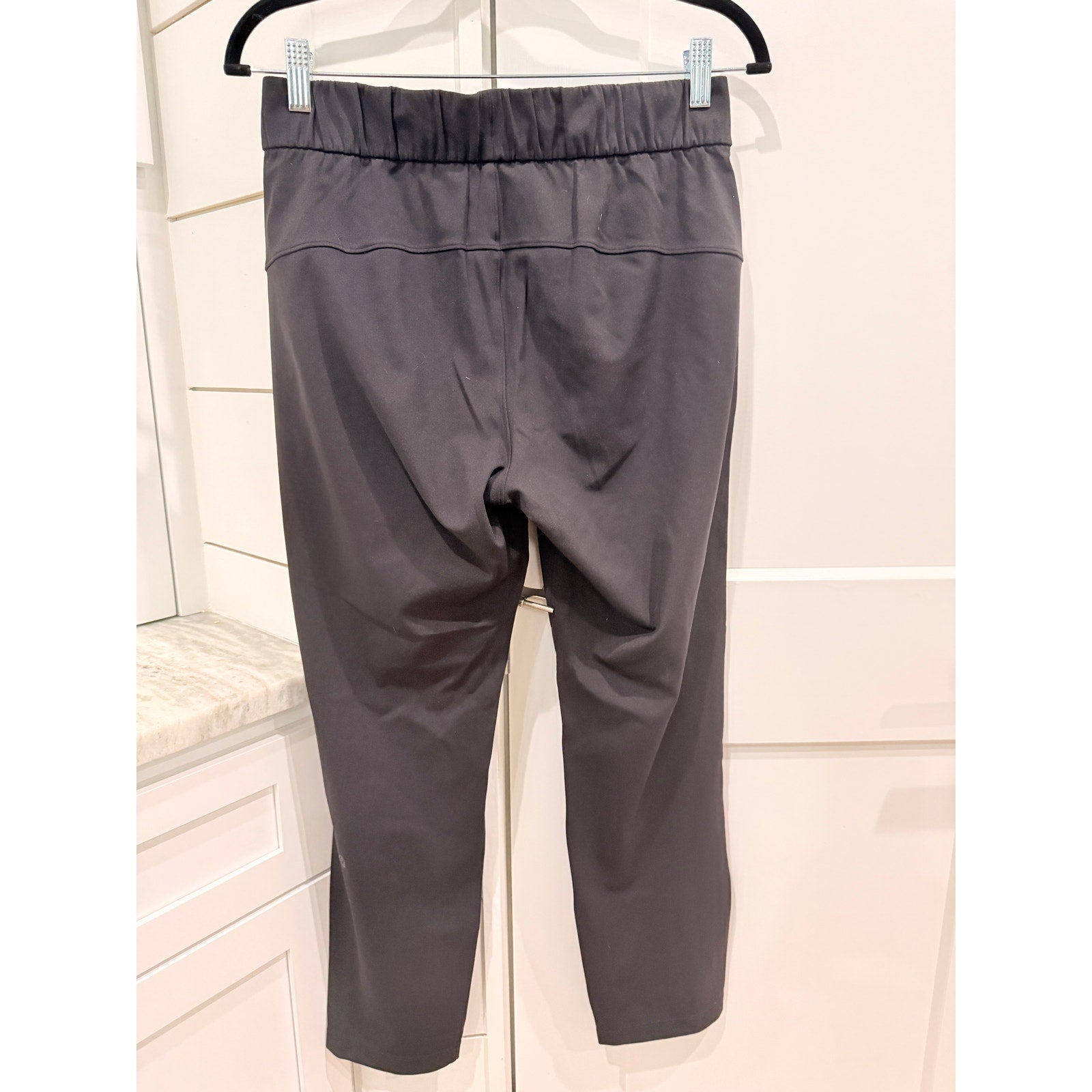 363 LULULEMON On The Fly Pant in Black in Sz 6