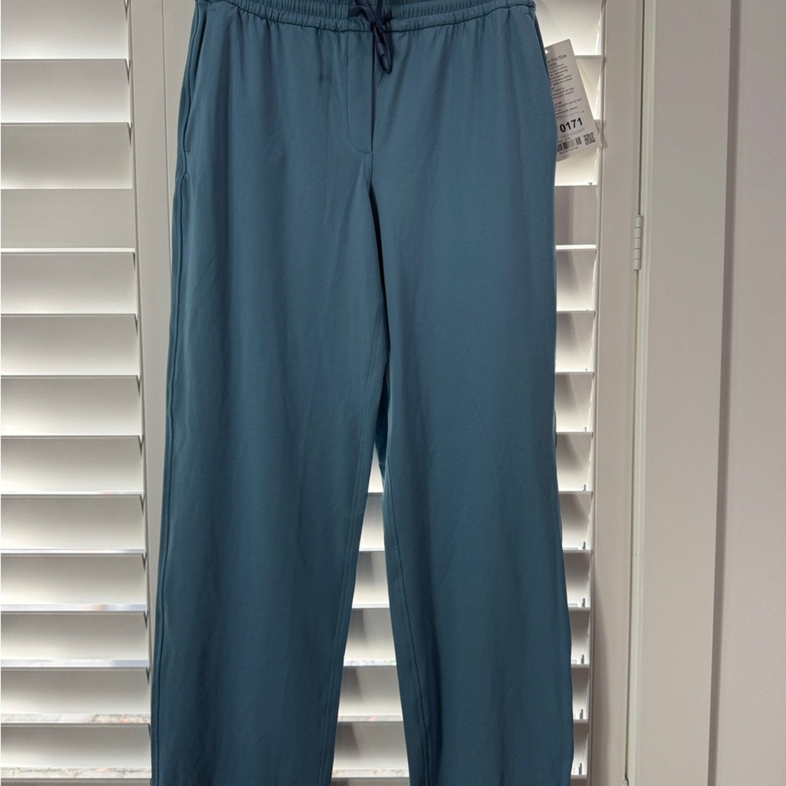 171 NWT Lululemon Straight-Leg Mid-Rise Pant Full Lgth *Luxtreme Utility Blue Sz M