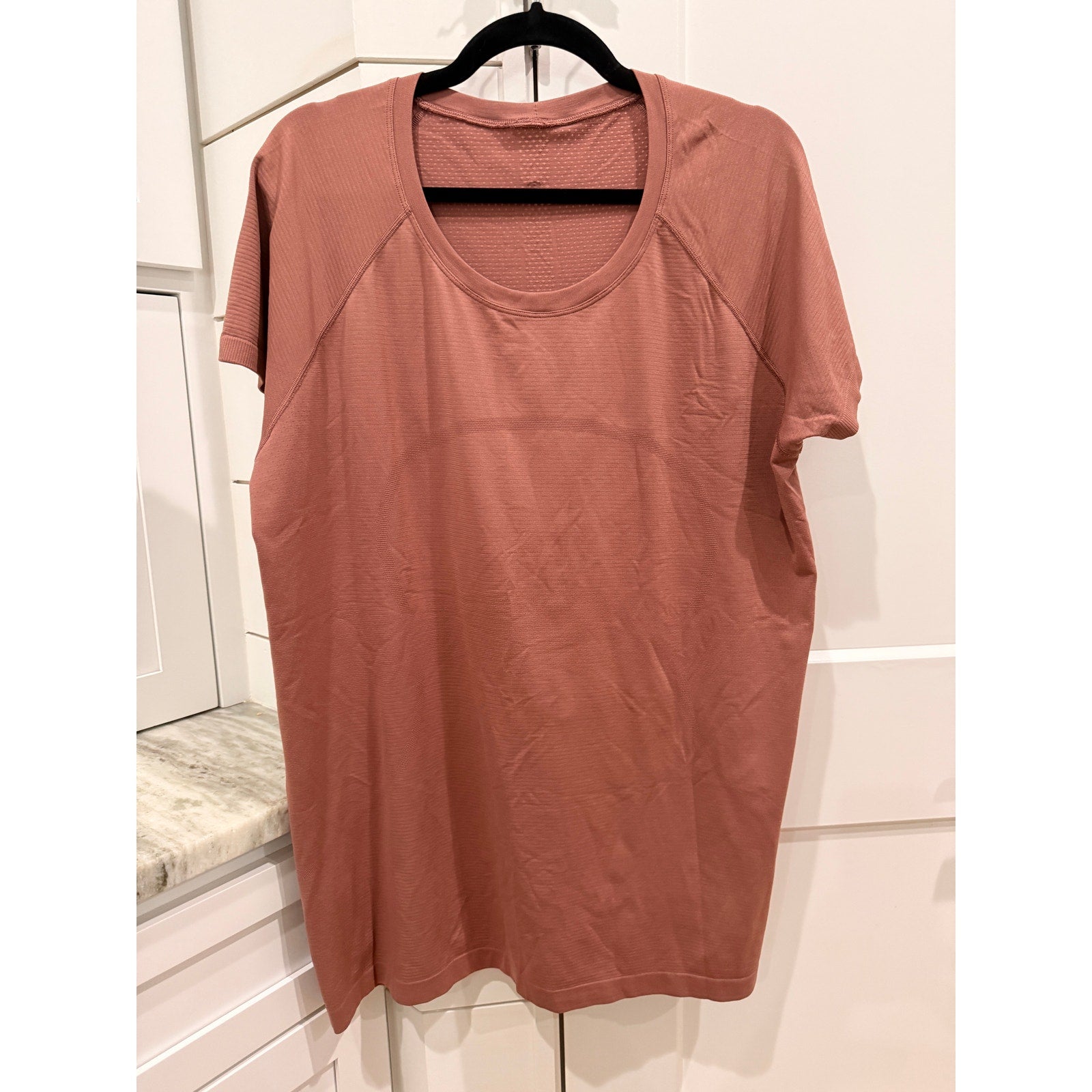 346 - LULULEMON Swiftly Tech Sht-Slve Shirt Hip Lngth in Spiced Chai Sz 20