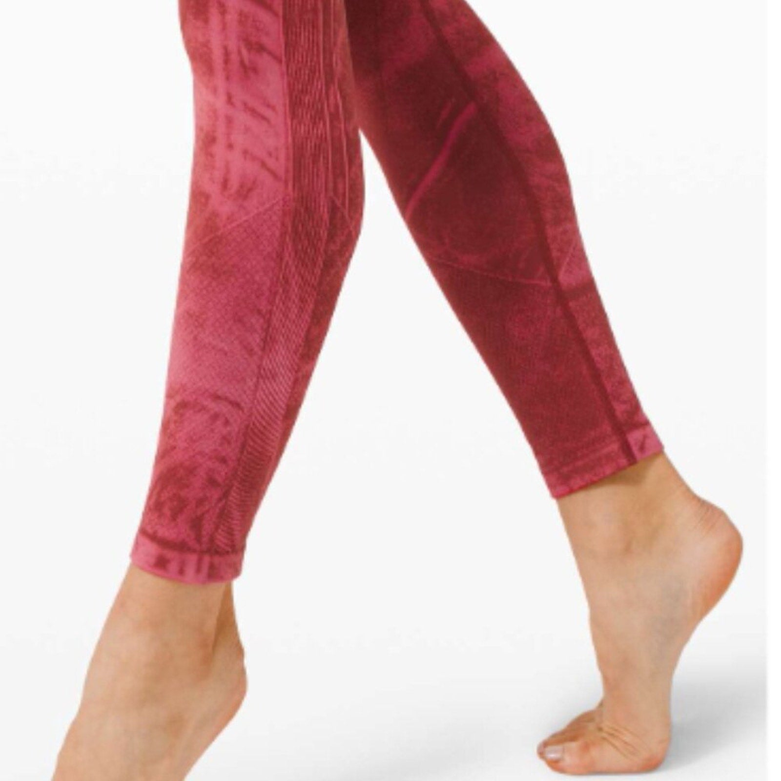 (6286) Lululemon Ebb to Street Tight *Wash Sz 6 in tone Wash Chianti