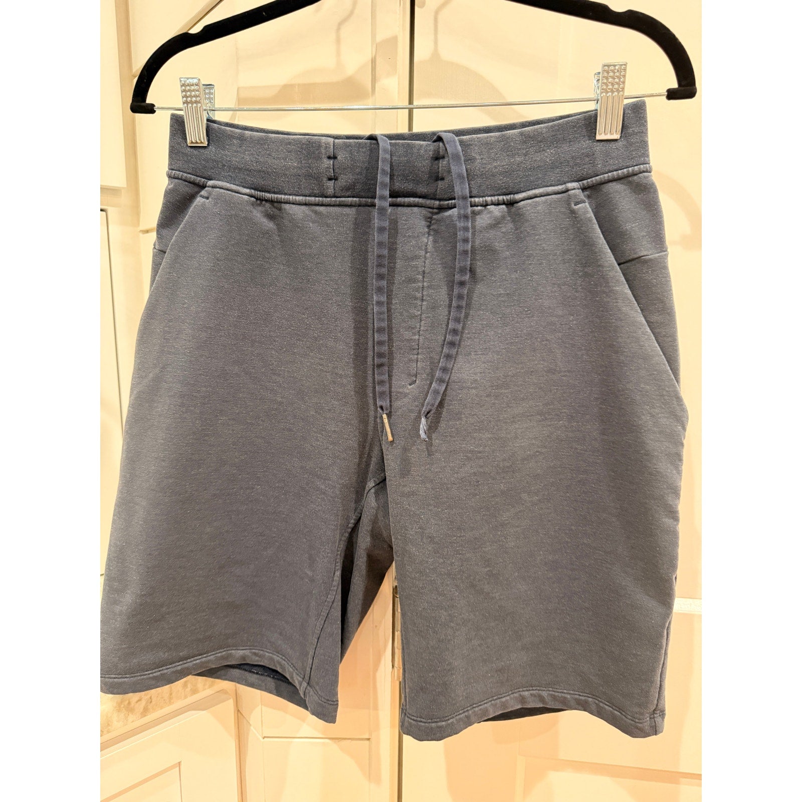 421 - LULULEMON City Sweat Short *9.5" Heathered True Navy Sz M