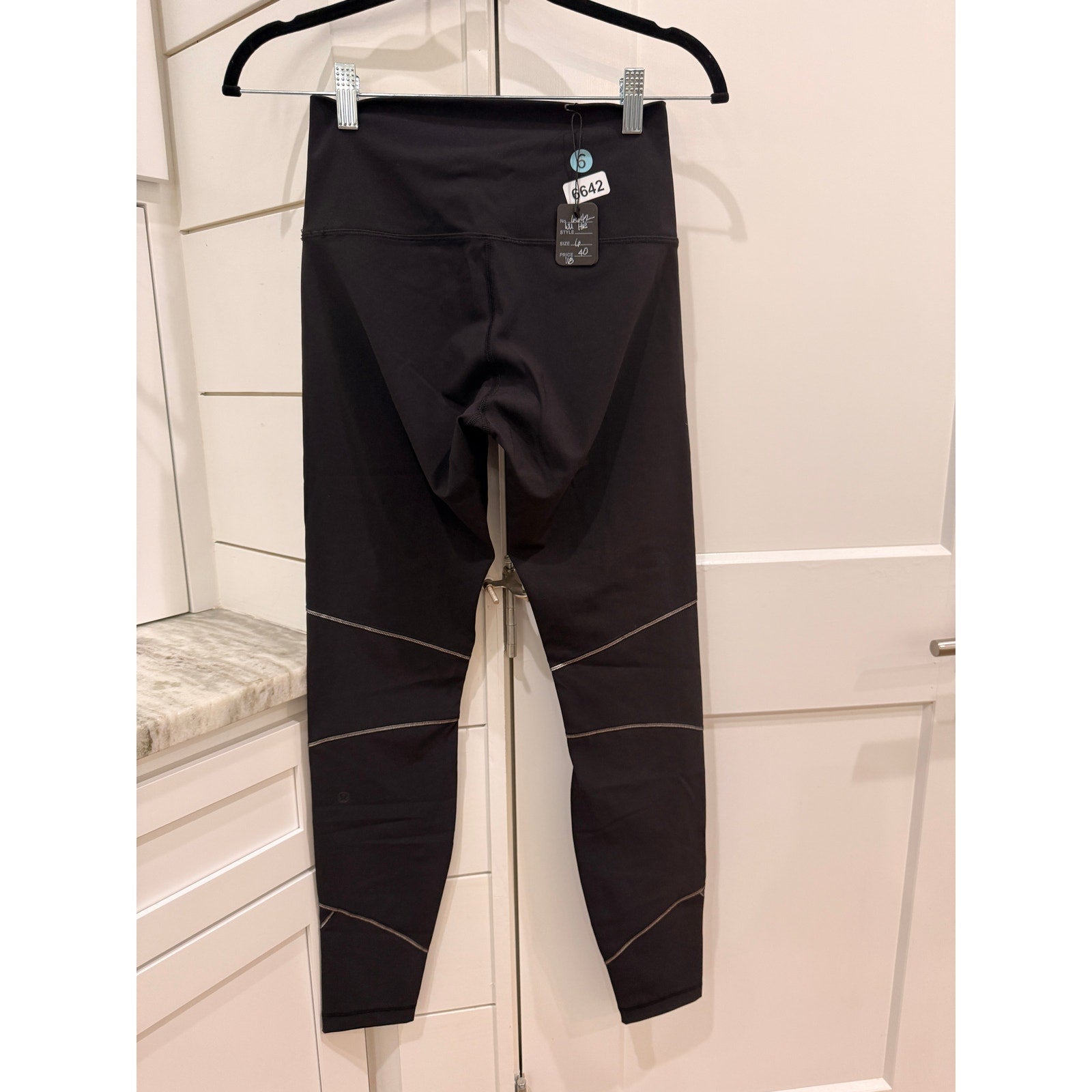 6642 LULULEMON Wunder Under High-Rise Tight 28" *Ray Black Sz 6 **SKULL