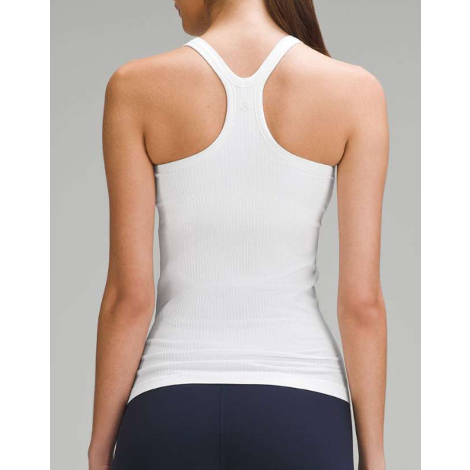29 - LULULEMON Ebb to Street Tank Top in White Sz 8 (No Pads)