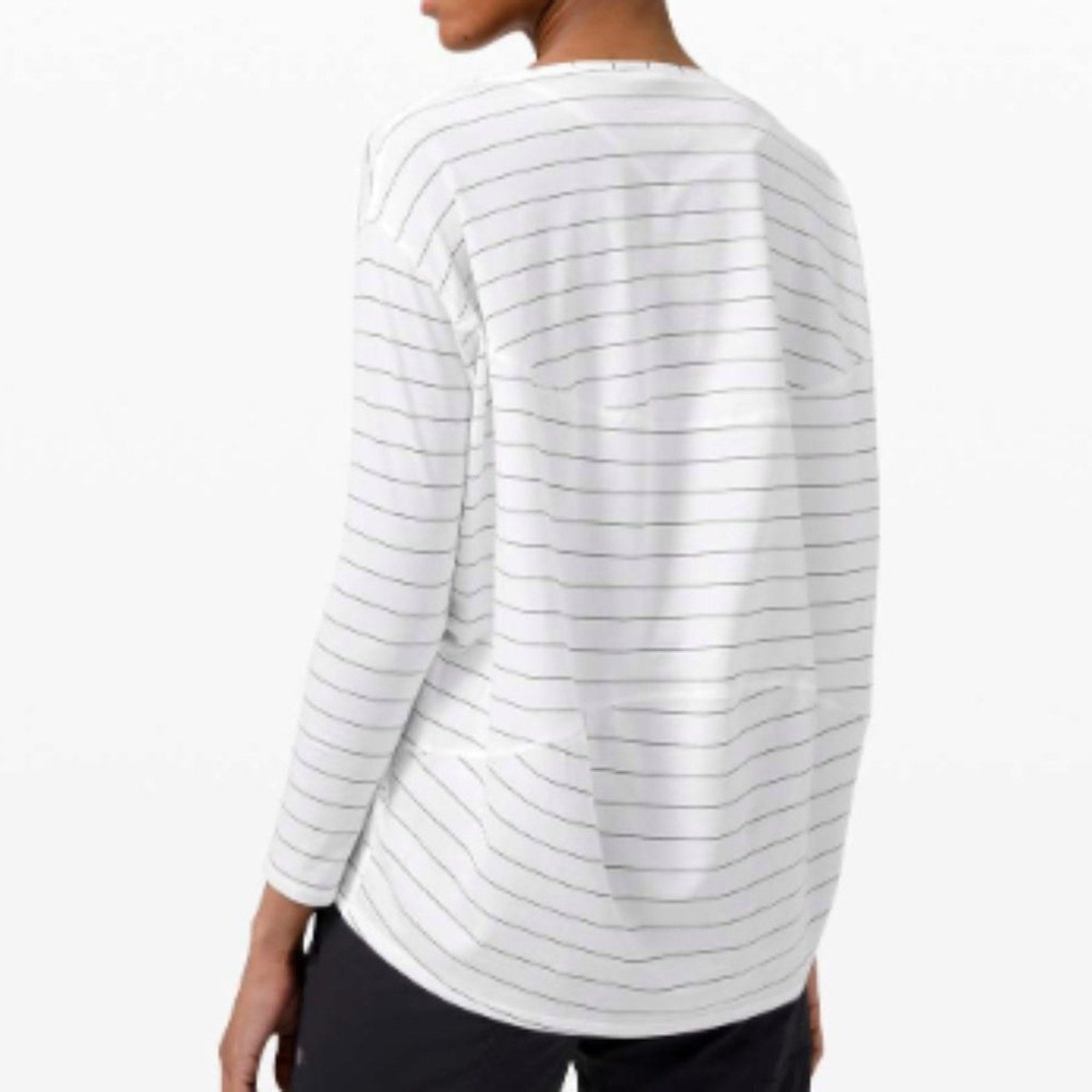 (2201) LULULEMON BACK in ACTION Long Sleeve P2P=28.5" Oversized