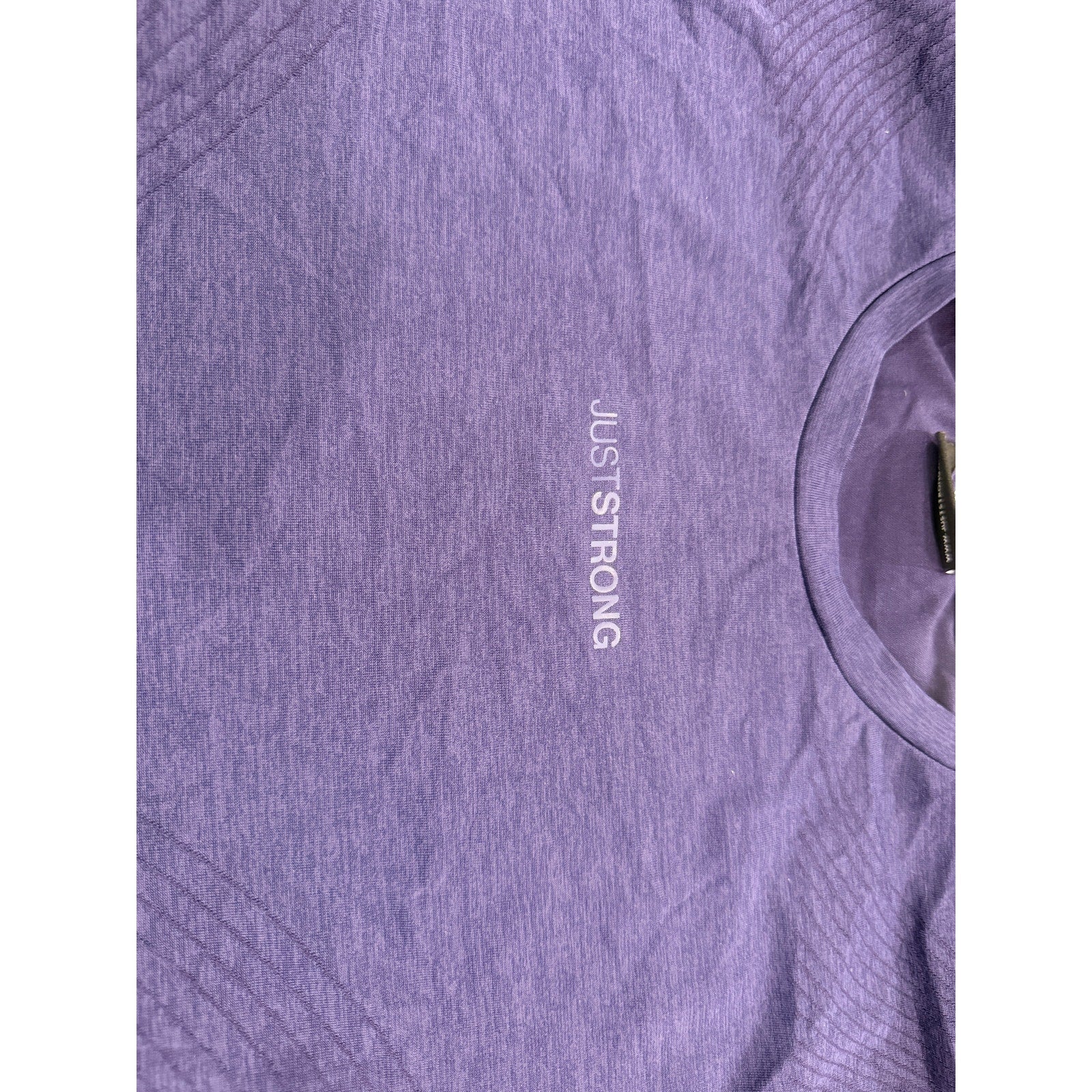 365 - JUST STRONG Laser Seamless Workout Tee in True Navy in Sz L