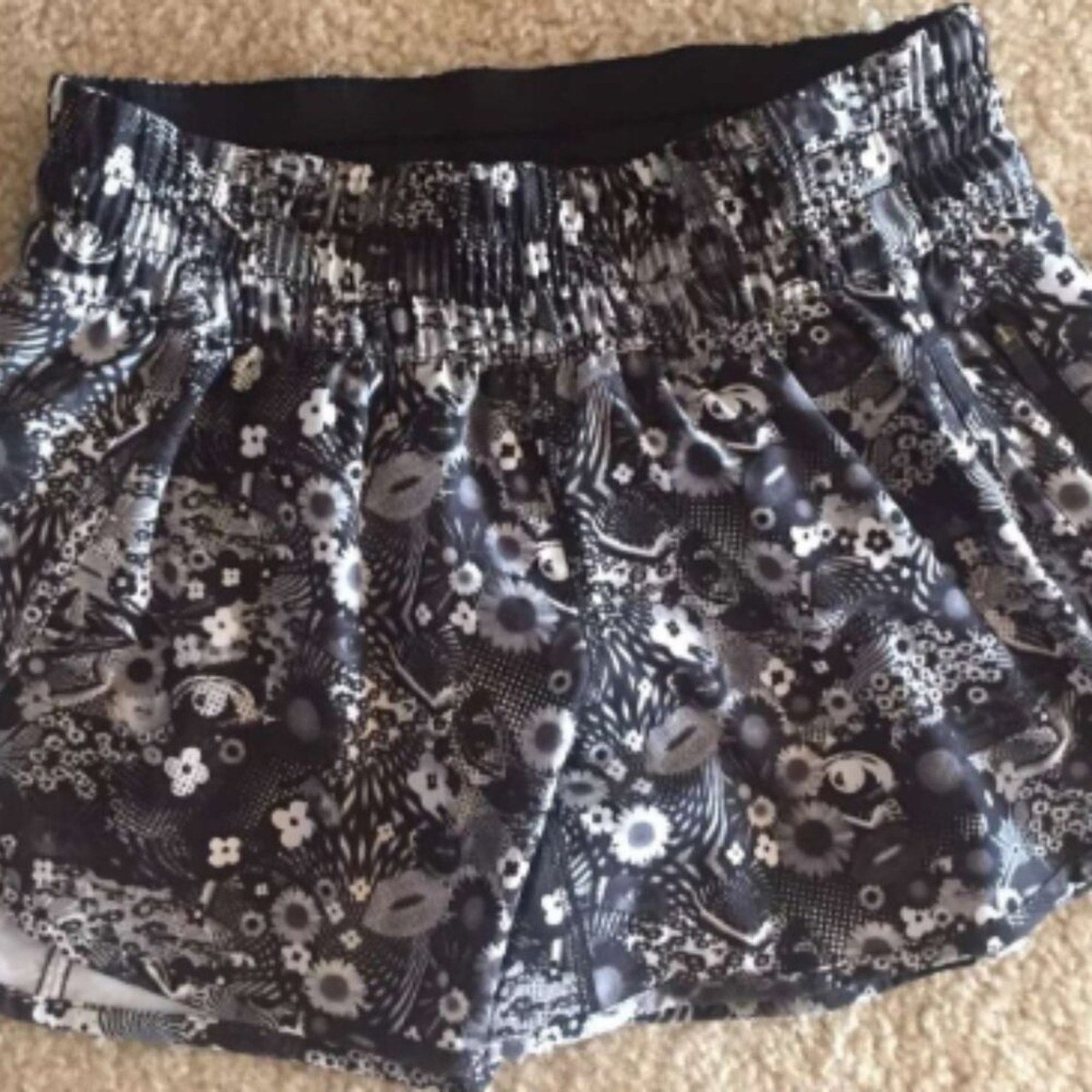 6100 - Tracker Short *SW 2017 Seawheeze - Counter Culture Whit/Black Sz 8