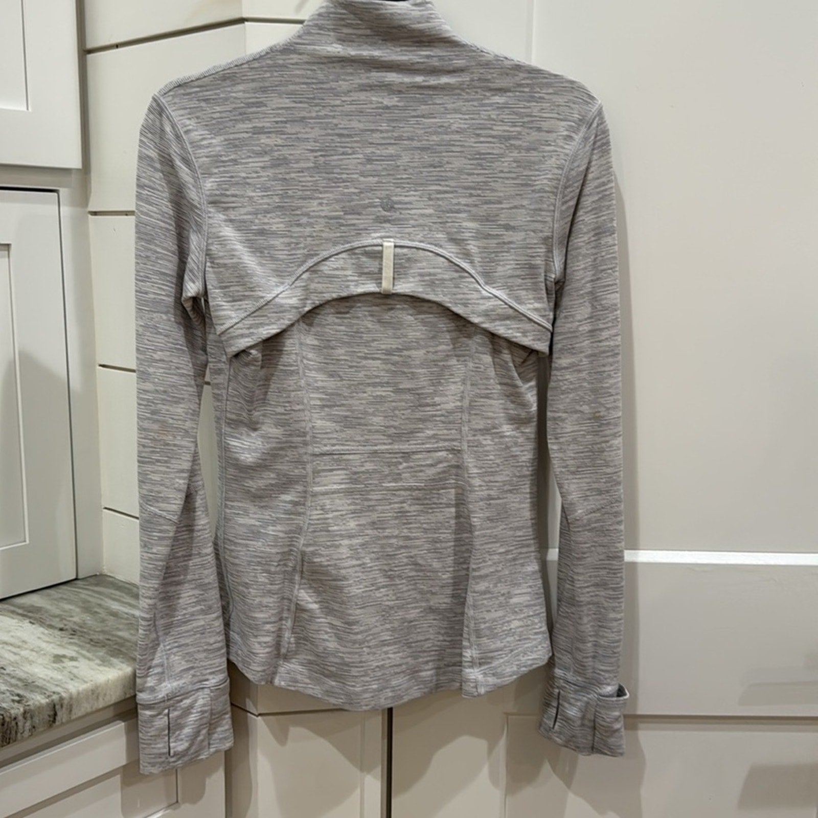 (6872) LULULEMON DEFINE JACKET in Sz 6