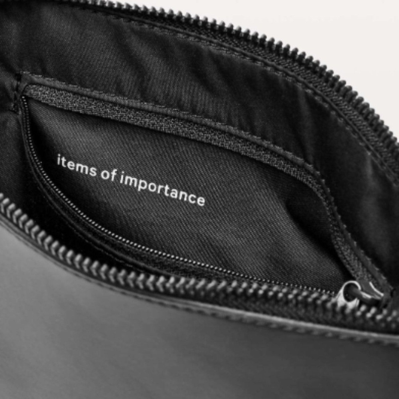 (2371) 🍋 LULULEMON OFF THE MAT POUCH *LOVED
