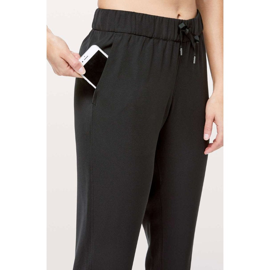 6604 LULULEMON On The Fly Jogger Black sz 4 *LOVED