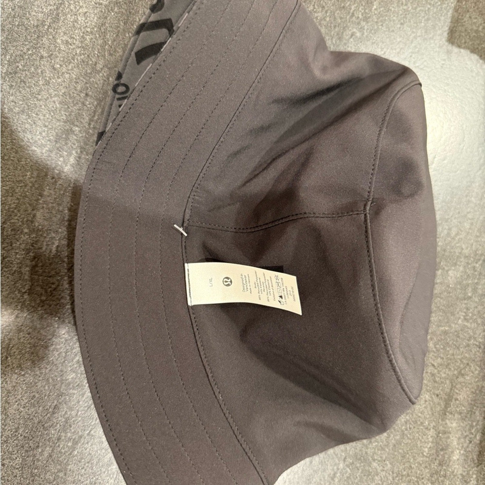 (6894) NWT LULULEMON BOTH WAYS BUCKET HAT - L