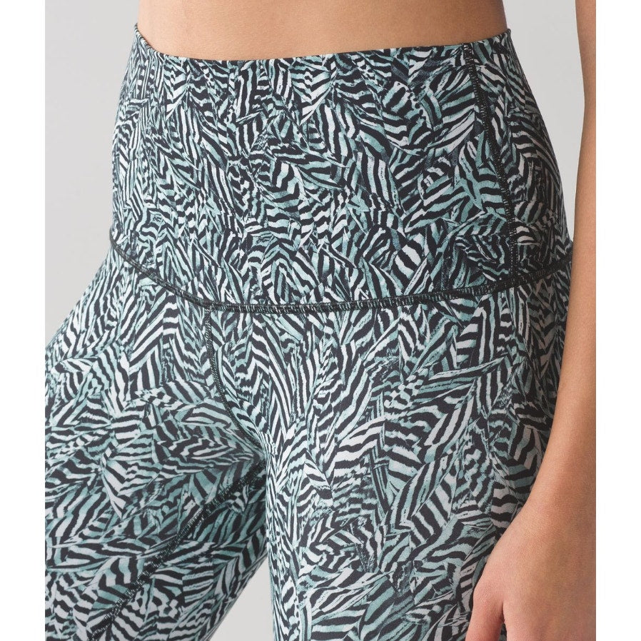 6643 LULULEMON Wunder Under Pant HR Dazzle Wunder Under 50g Alpine Wht/BLK Sz 6