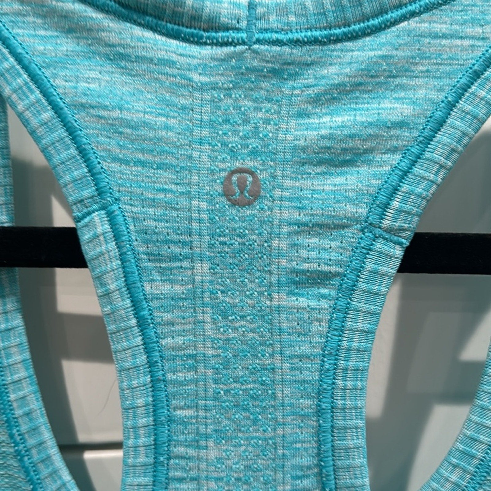 6126 - LULULEMON RUN: Swiftly Tech Racerback Sz 6 ** LOVED