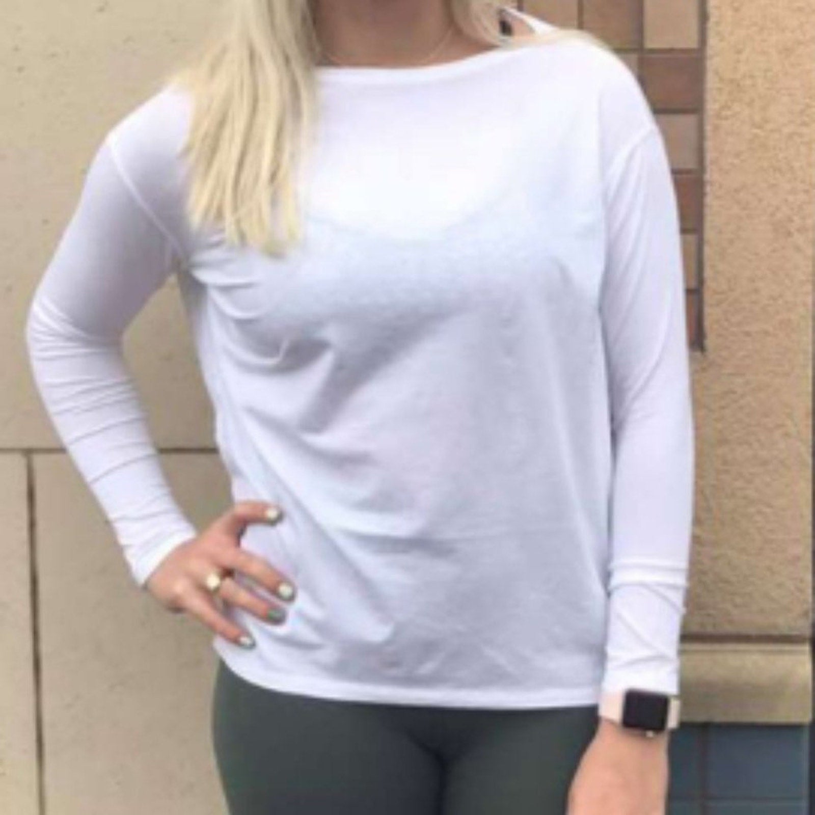 (2200) LULULEMON BACK in ACTION Long Sleeve P2P=22" Oversized