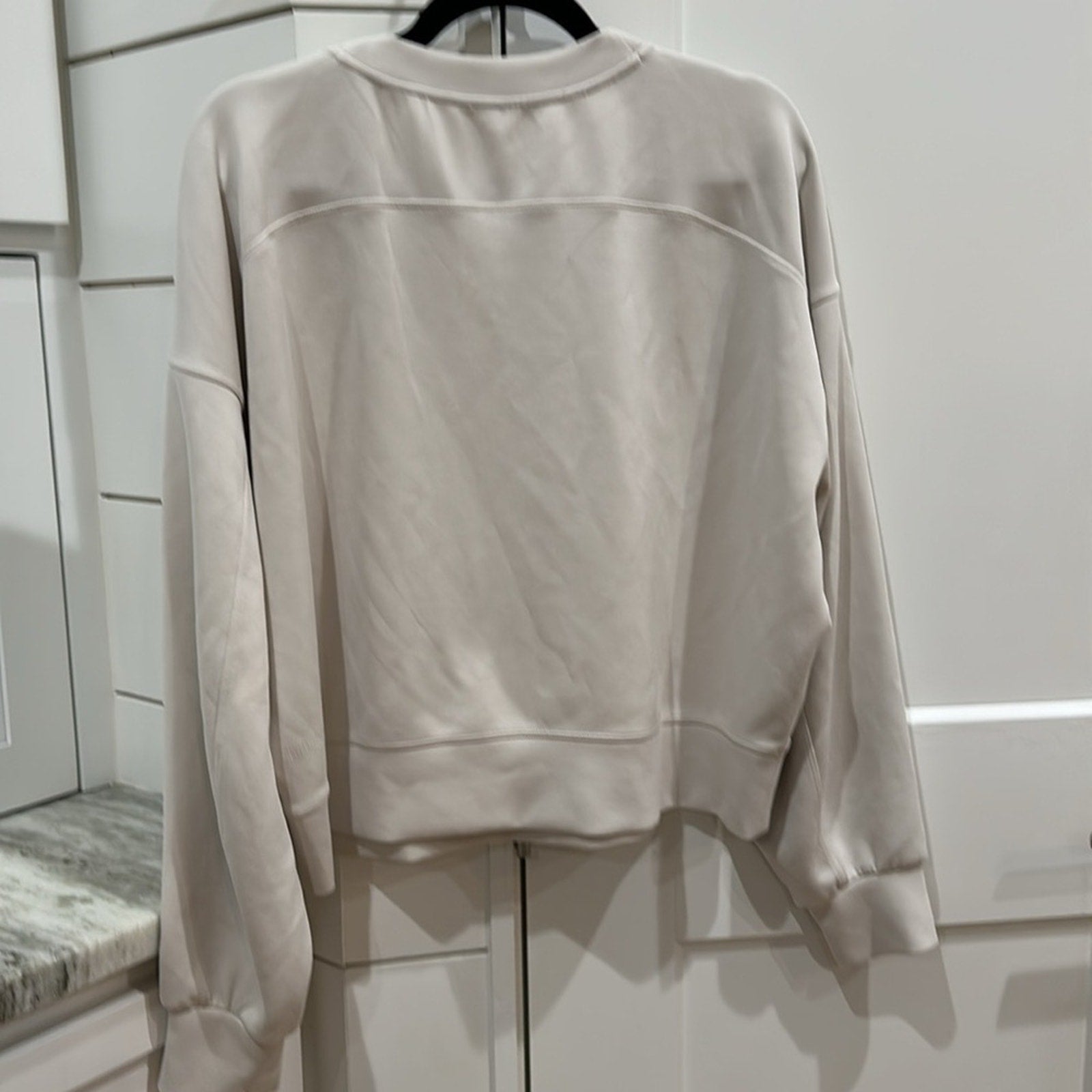 (2485) LULULEMON Perfectly Oversized Cropped Crew *Softstreme™ P2P=26.5"