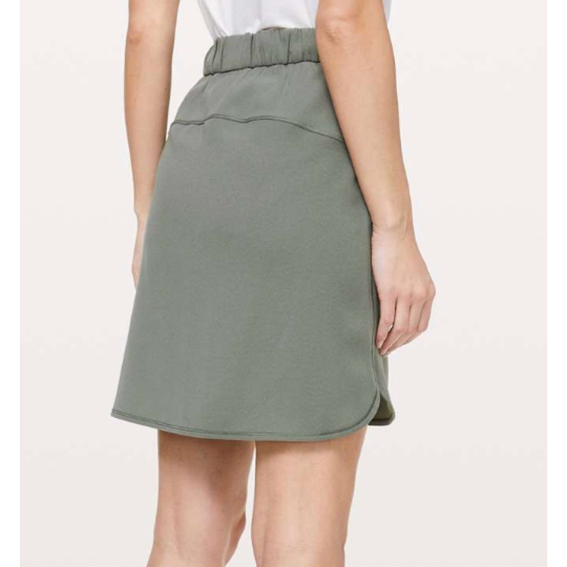 0041 LULULEMON On The Fly Skirt *Woven Grey Sage sz 4 *LOVED