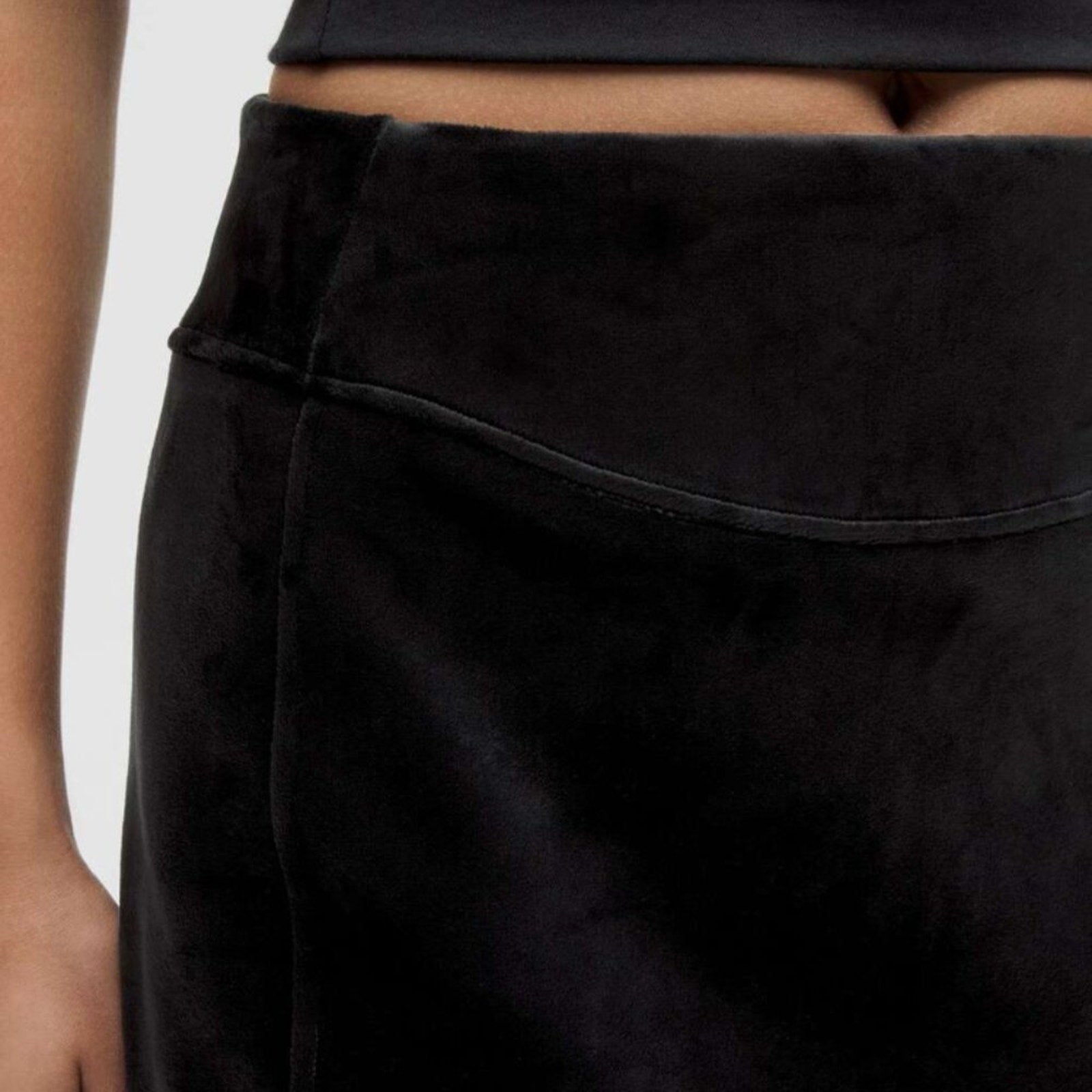 6878 NWT Lululemon Scuba High-Rise Mini Skirt *in Velvet Black Sz XL