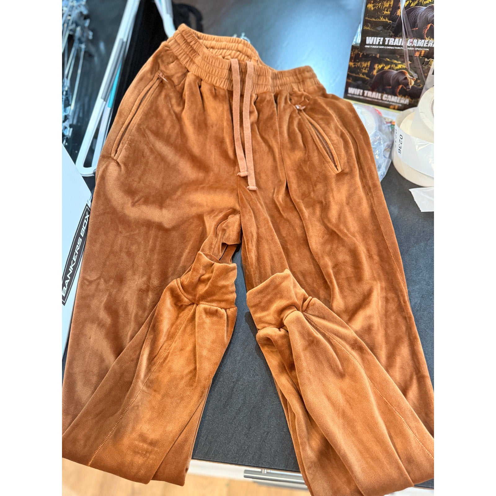 0236 SKIMS Velour Bottoms Jogger Bronze Copper sz SMALL