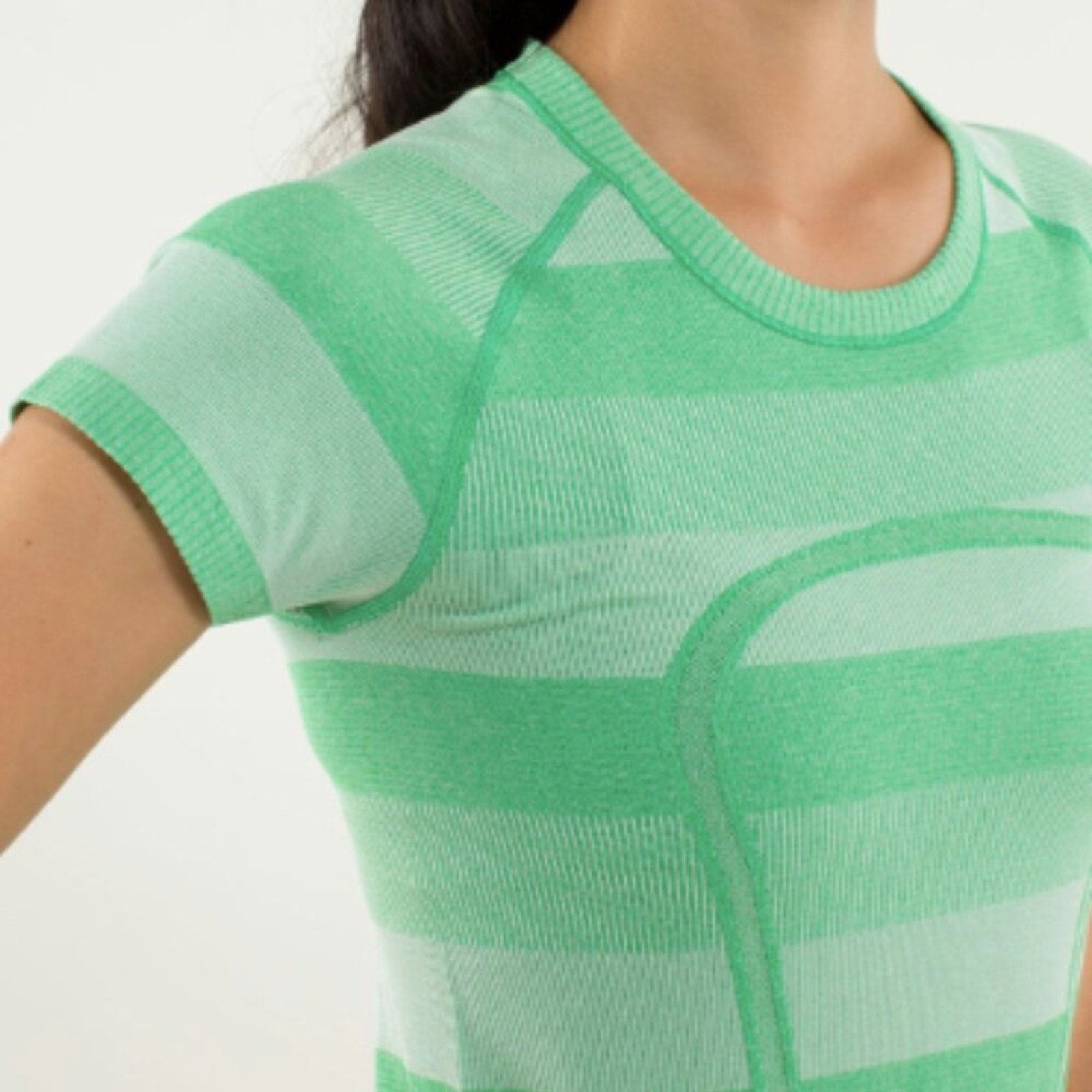 (6078)  🍋 LULULEMON RUN: Swiftly Tech Short Sleeve Crew Sz 8 **LOVED *RARE