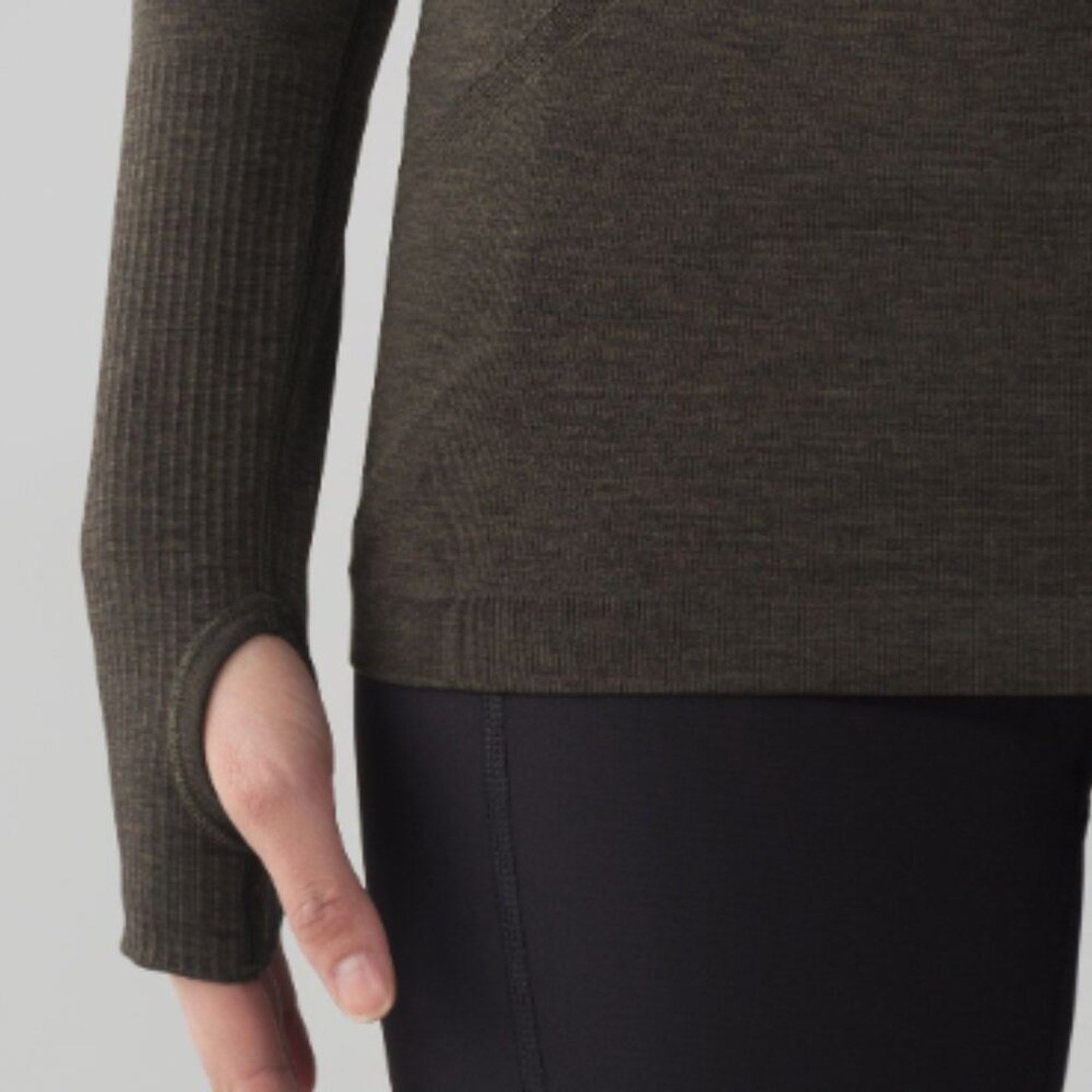 (6006)  🍋 LULULEMON RUN: Swiftly Tech Long Sleeve Crew Sz 10 EUC