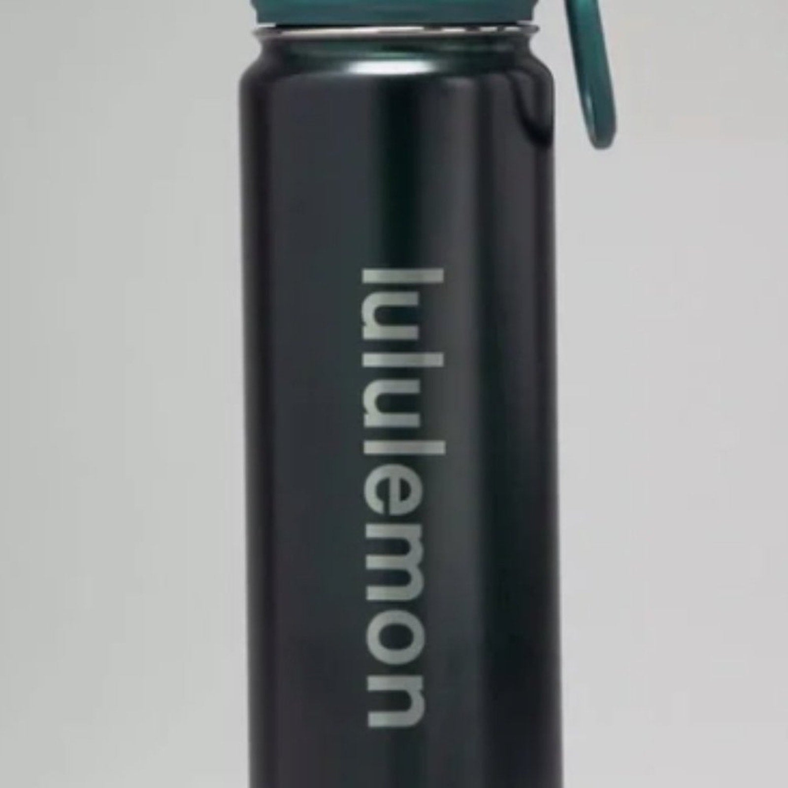 (2384) NEW LULULEMON Back to Life Sport Bottle 24oz in STORM TEAL
