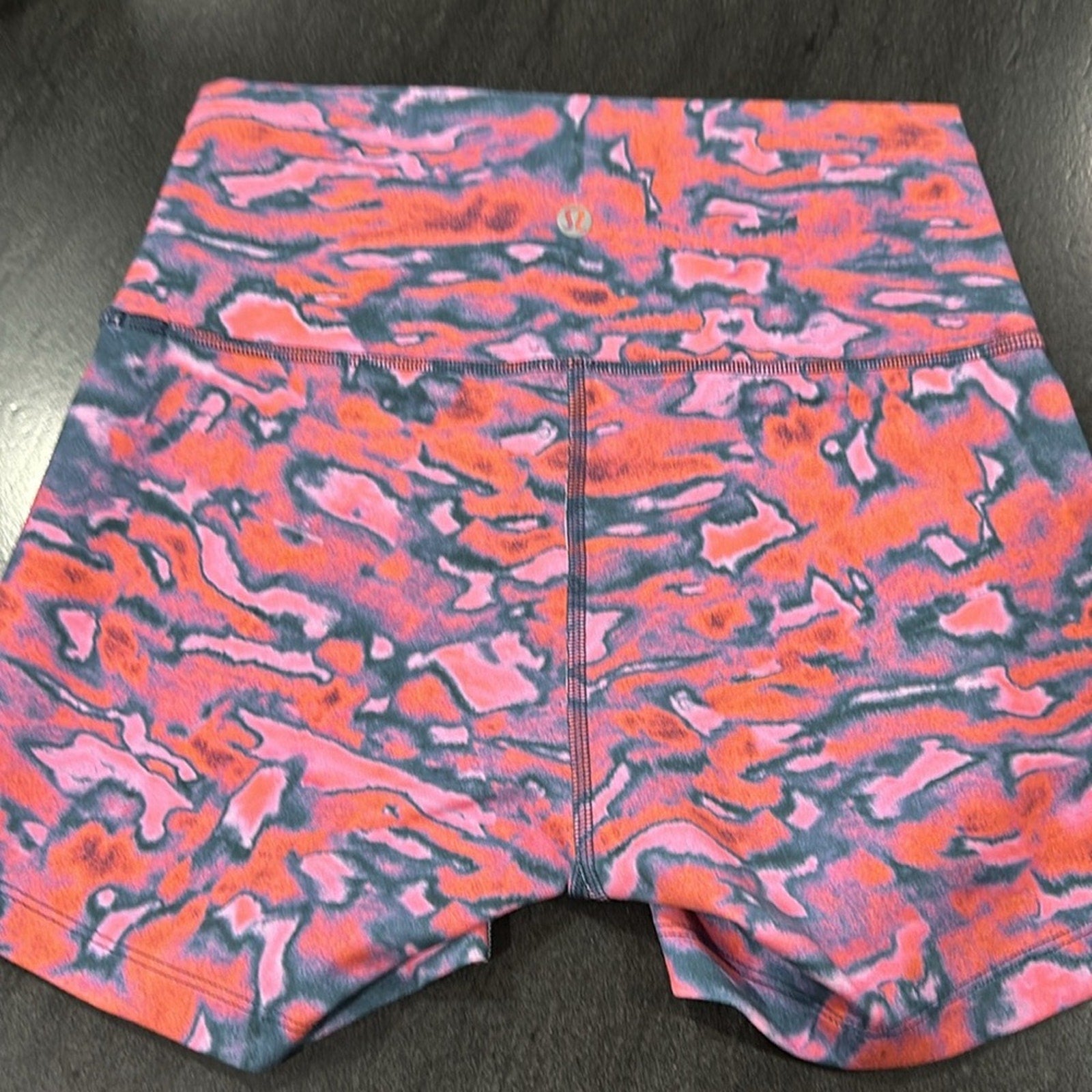 (6277) LULULEMON Wunder Train High-Rise Short 6" in Sz 6 *GORGEOUS