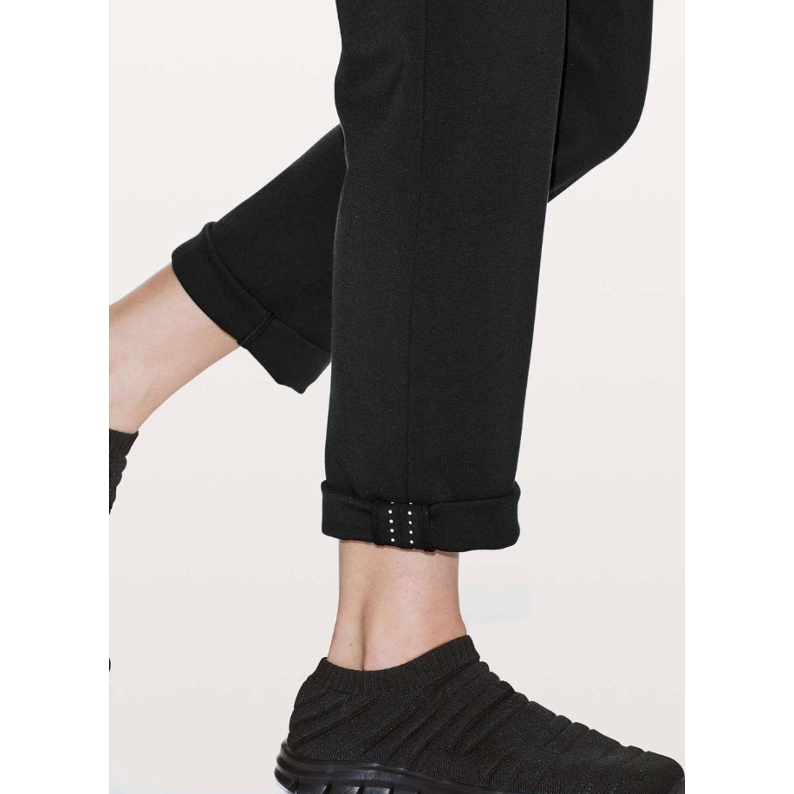 6736 LULULEMON On The Move Pant Ponte *28" Black Sz 6 *LOVED/AMAZING