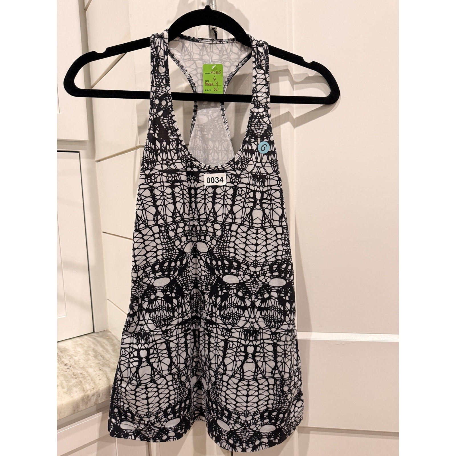 34 - LULULEMON Cool Racerback White Black Glacier Lace Sz 6
