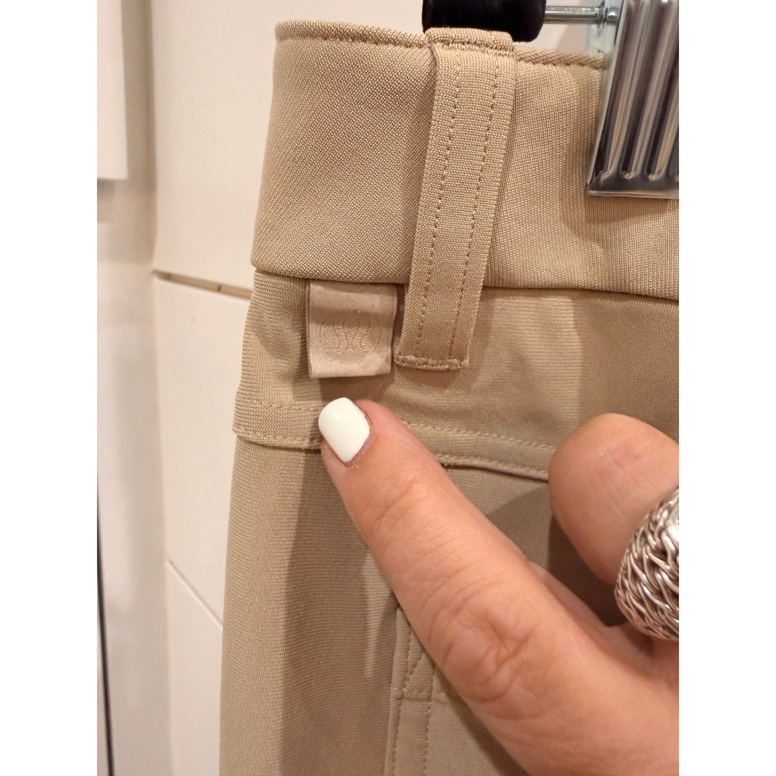 6477 - LULULEMON ABC Classic-Fit Pant 32" *Warpstreme in Trench - 38W