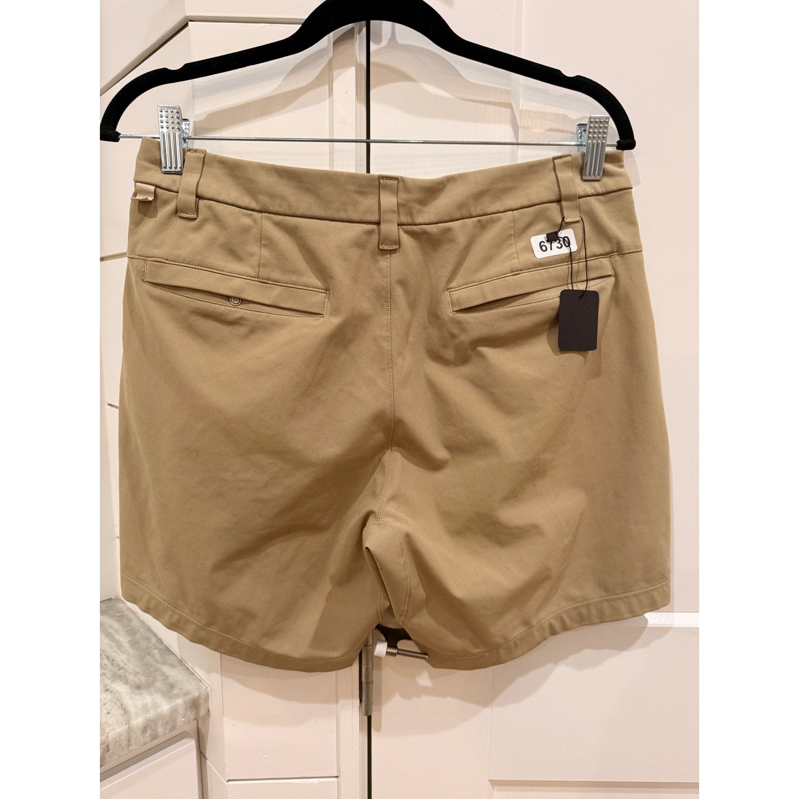 6730 - LULULEMON Commission Short 7" in SAND 30W