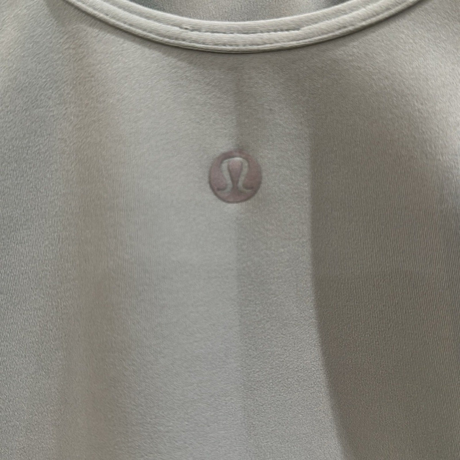 (6186) 🍋  LULULEMON ALIGN TEE P2P=16" Sz 10 *EUC in SILVER BLUE