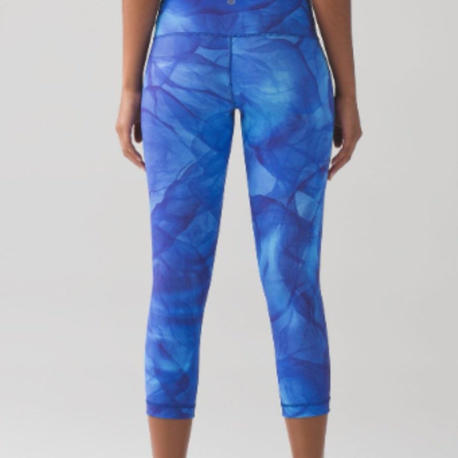 (2418) Lululemon Wunder Under Crop (Hi-Rise) (21") Sz 2 * LOVED