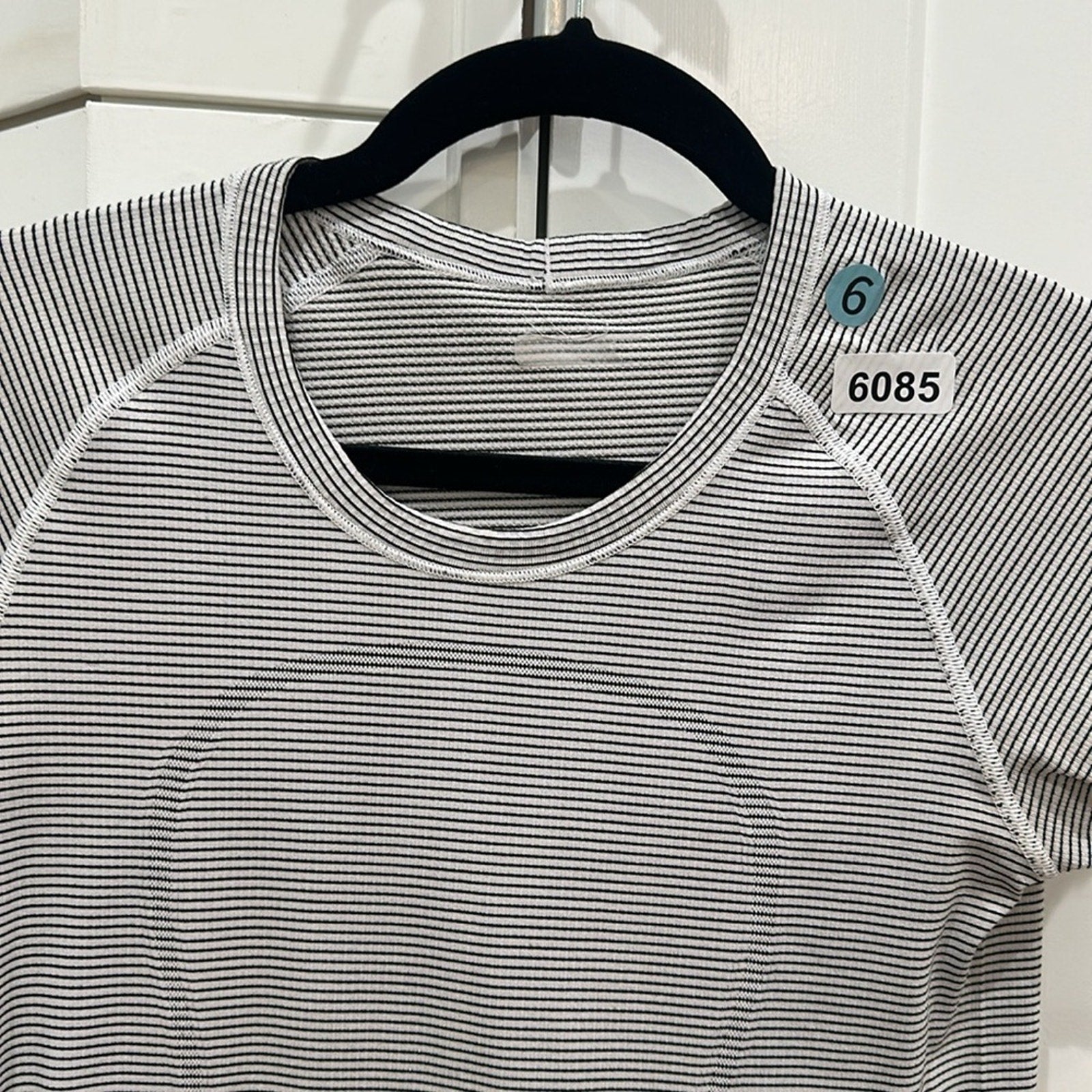 (6085)  🍋 LULULEMON RUN: Swiftly Tech Short Sleeve Crew Sz 6 **LOVED *ST…