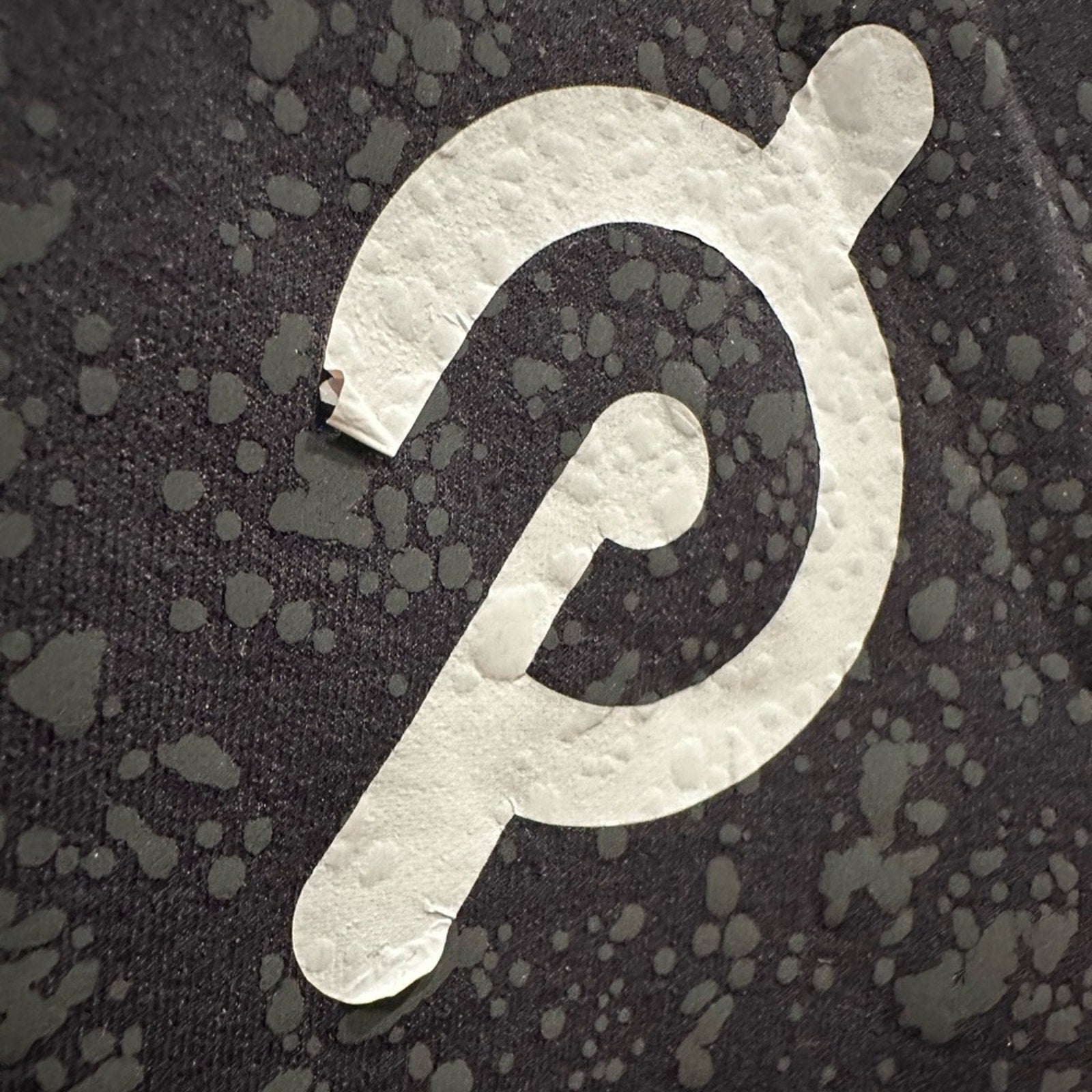 (6740) LOVED LULULEMON Energetic Edge Cropped Tank in BLACK Sz 12 ** SEE NOTES