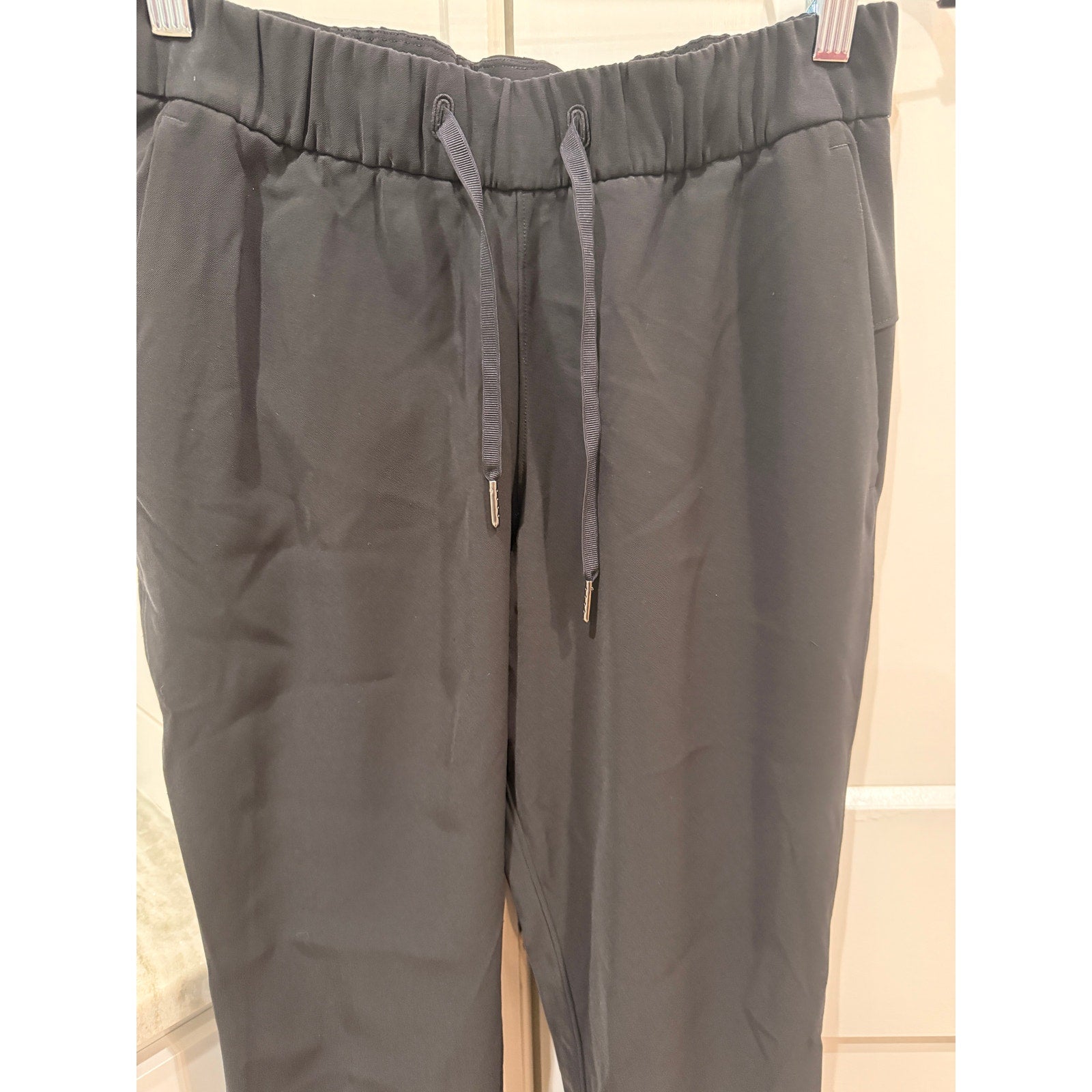 6839 LULULEMON On The Fly Pant *Woven Full Length 31"sz 6 *LOVED