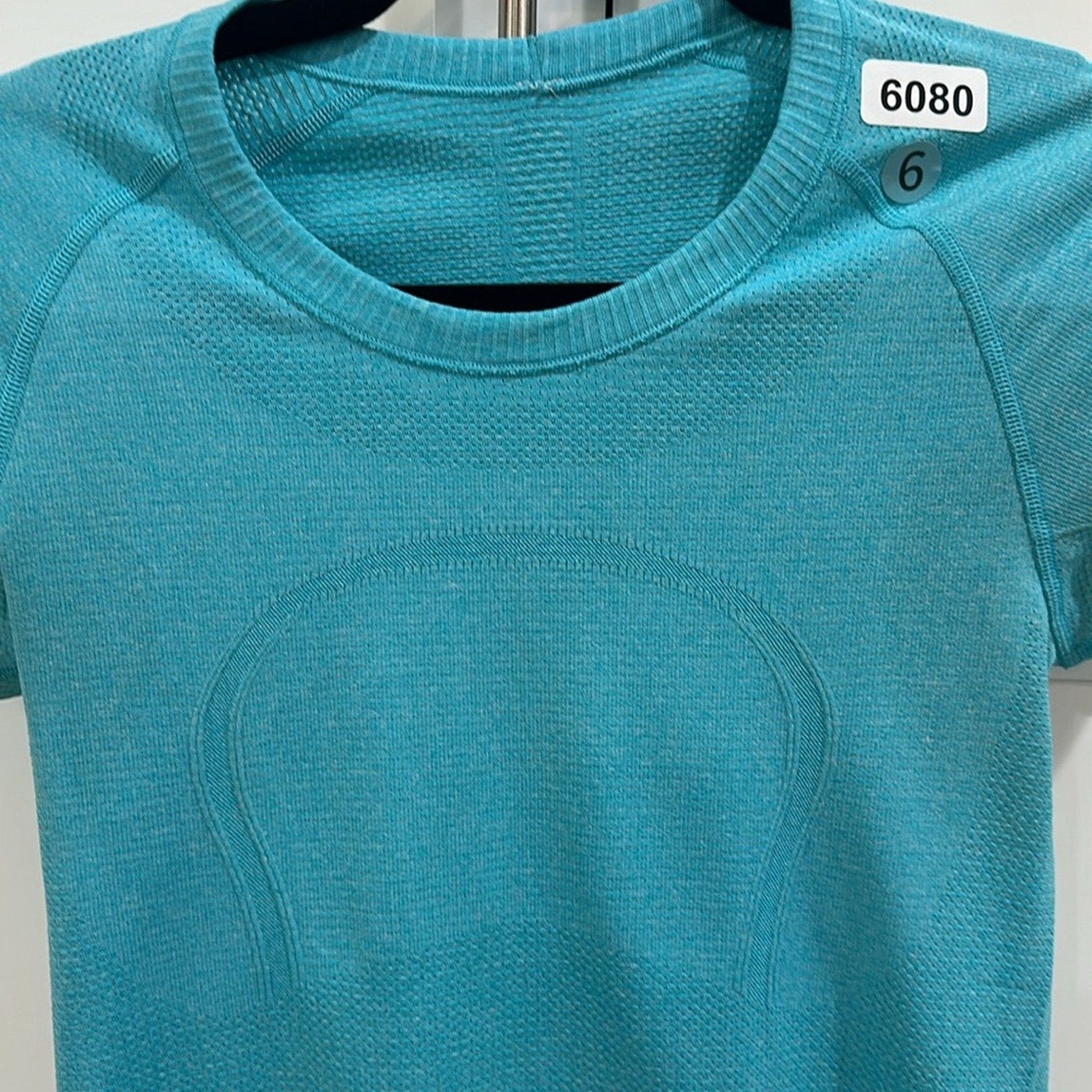 6080 - LULULEMON RUN: Swiftly Tech Short Sleeve Crew Sz 6 **Loved *RARE